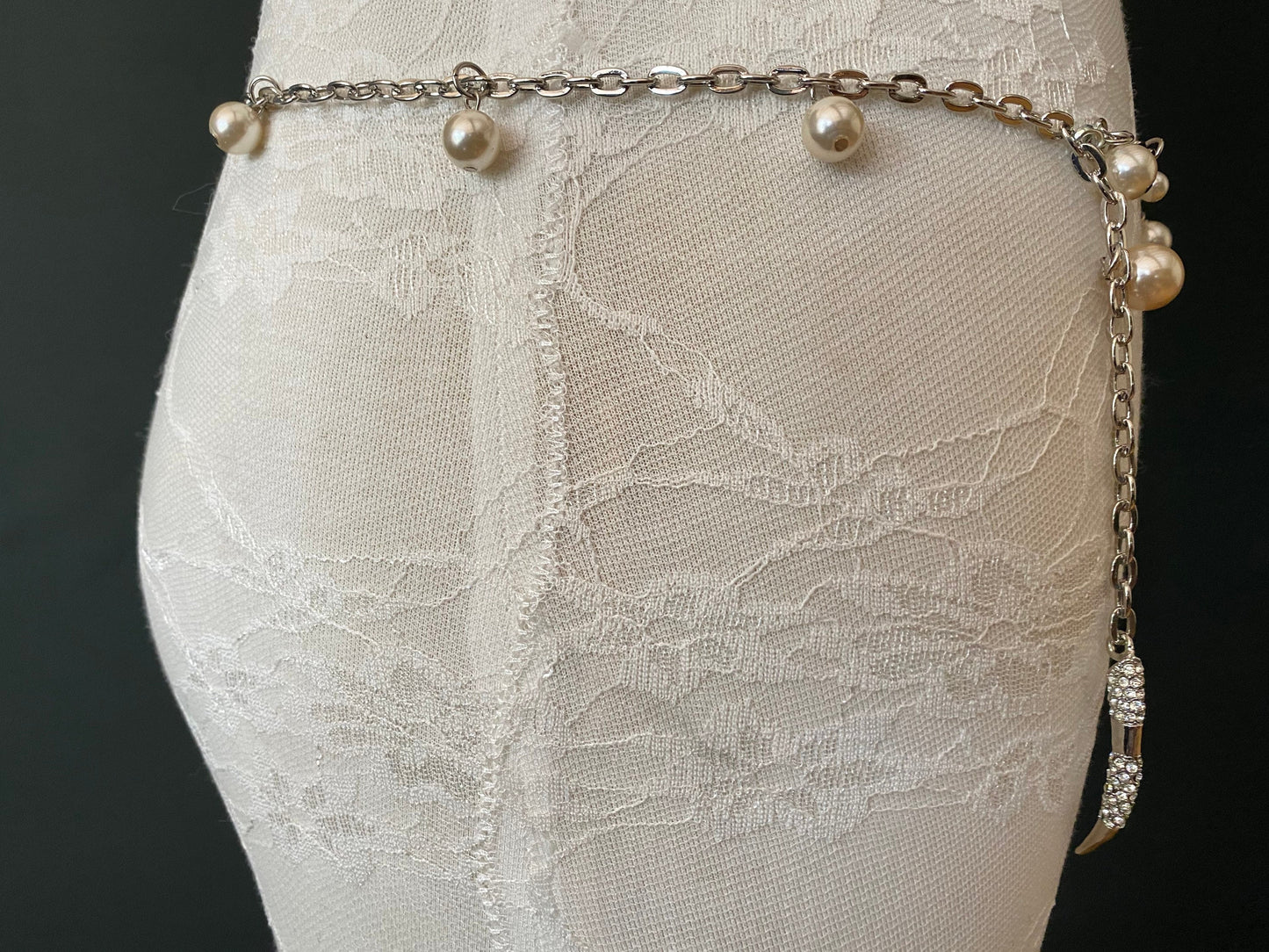 Chain Belt, Pearl Drop Chain Belt, Fashion Belt, FAN Fashion, Handmade