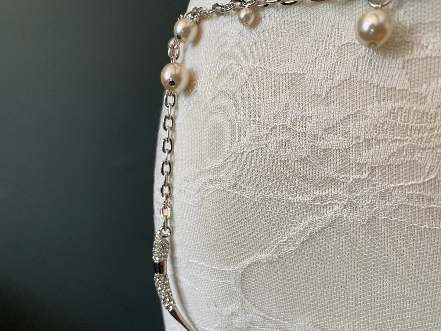 Chain Belt, Pearl Drop Chain Belt, Fashion Belt, FAN Fashion, Handmade