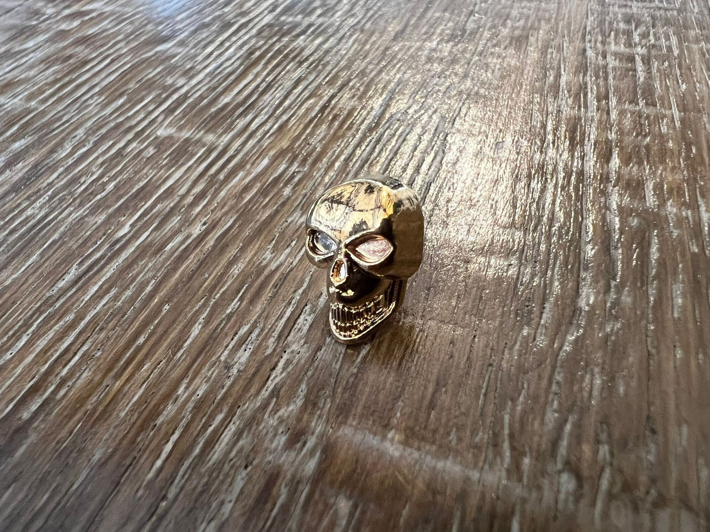 Gold Metal Skull Shank Buttons (4pcs, 1.5cm)