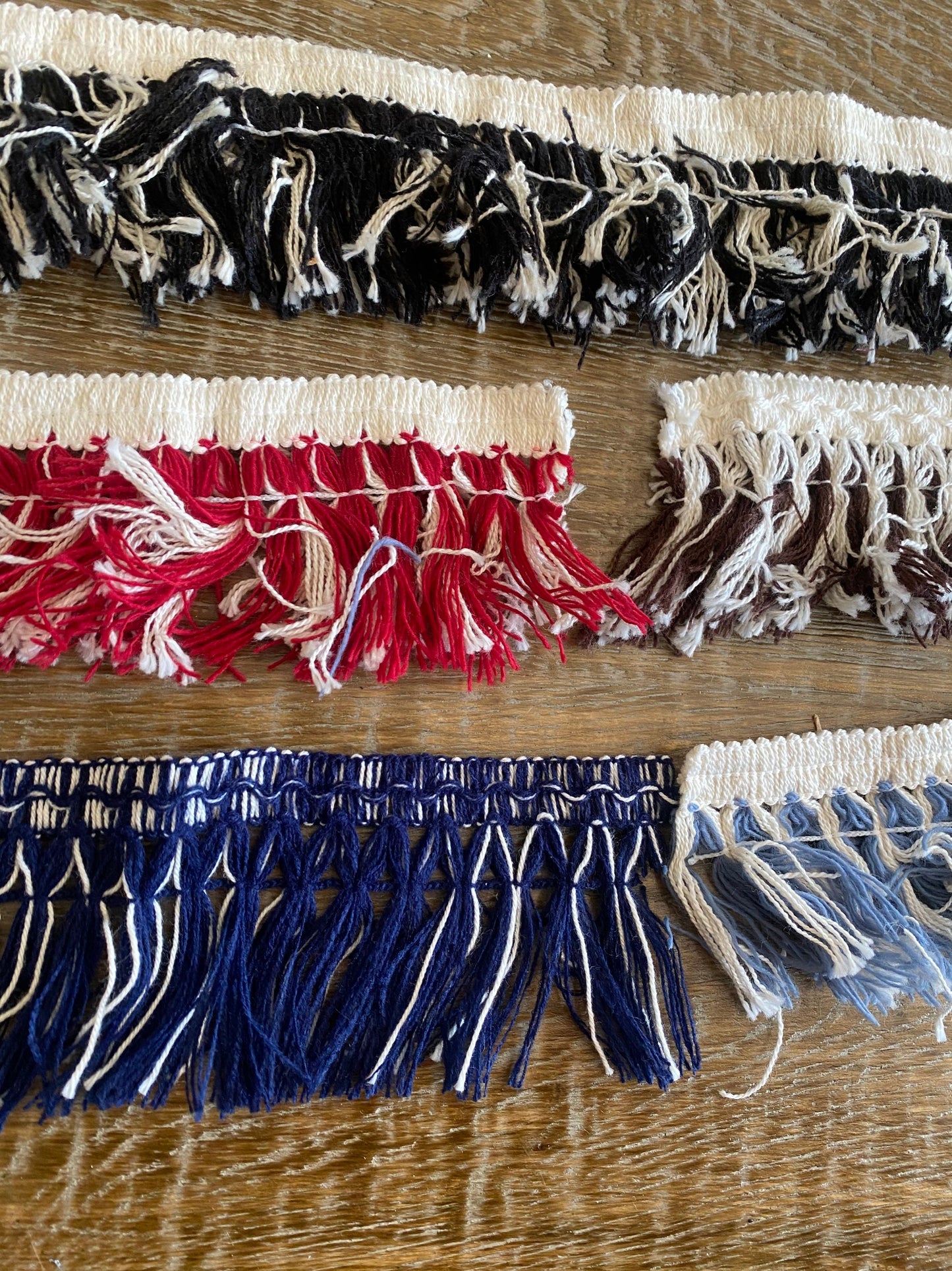 Fringe, Knitted Fringe, Red, Black, Brown, Navy, Blue,