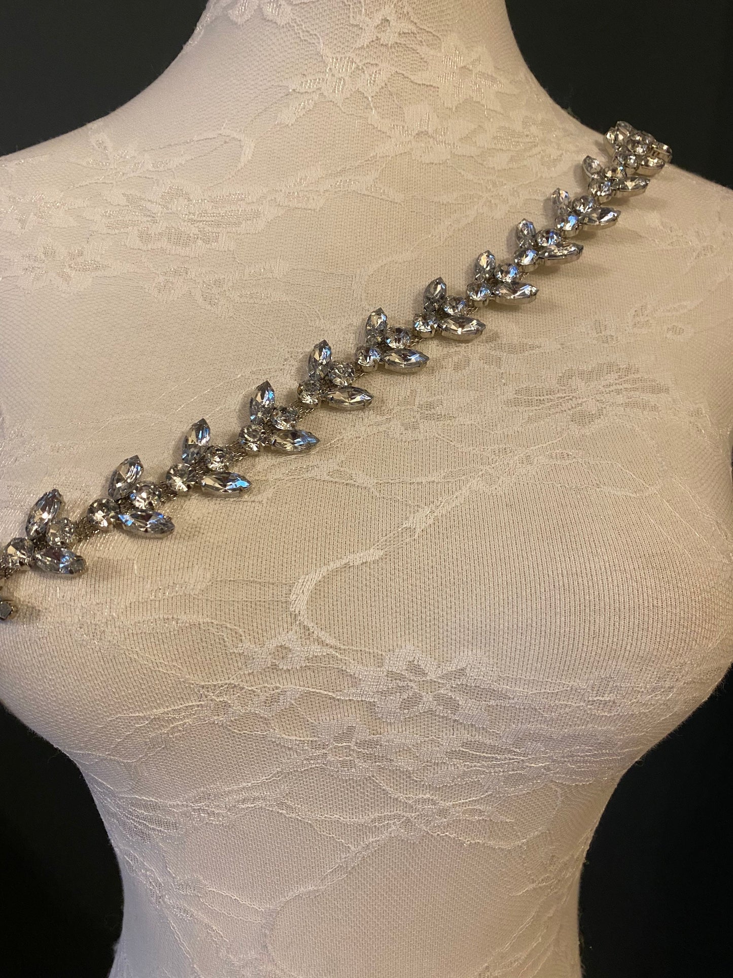 Rhinestone Chain, Diamanté Chain, 46cm Length, Removable, Chain with Clasps, Silver