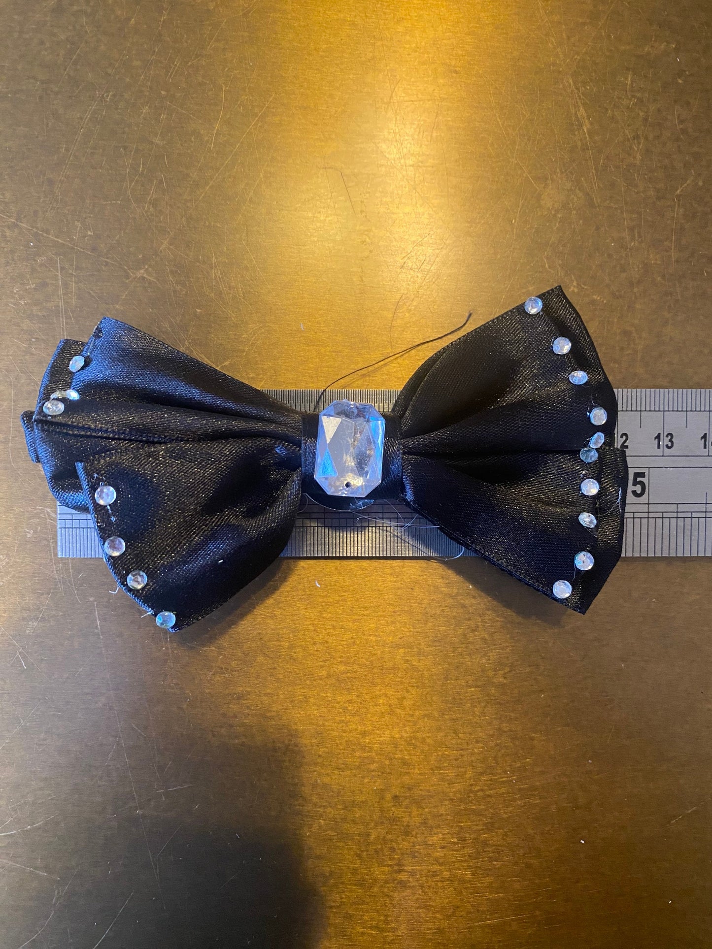 Brooch, pin on brooch, pin on bow, courage pin on, black