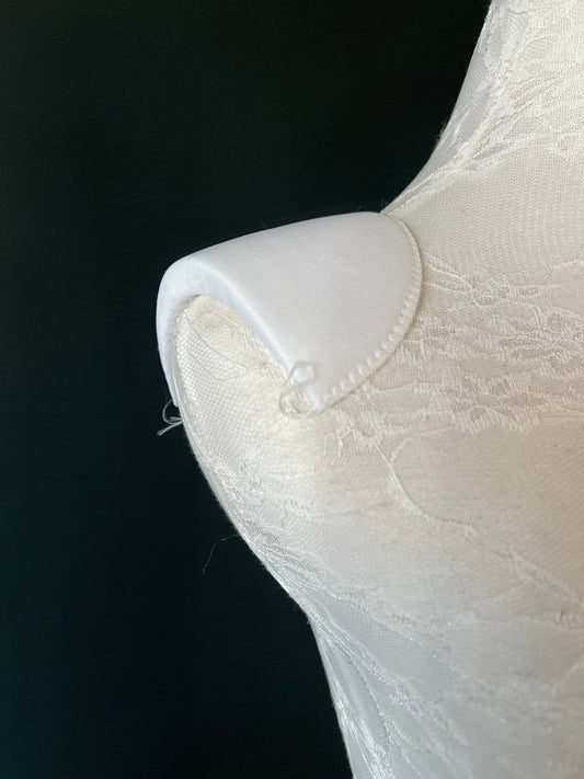 1pair of Covered Foam Shoulder Pads, Black, Cream, Medium 14cm x 9cm, 12mm Thickness, Comfortable Quality Shoulder pads