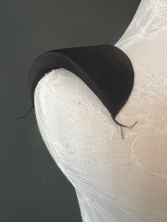 1pair of Covered Foam Shoulder Pads, Black, Cream, Medium 14cm x 9cm, 12mm Thickness, Comfortable Quality Shoulder pads