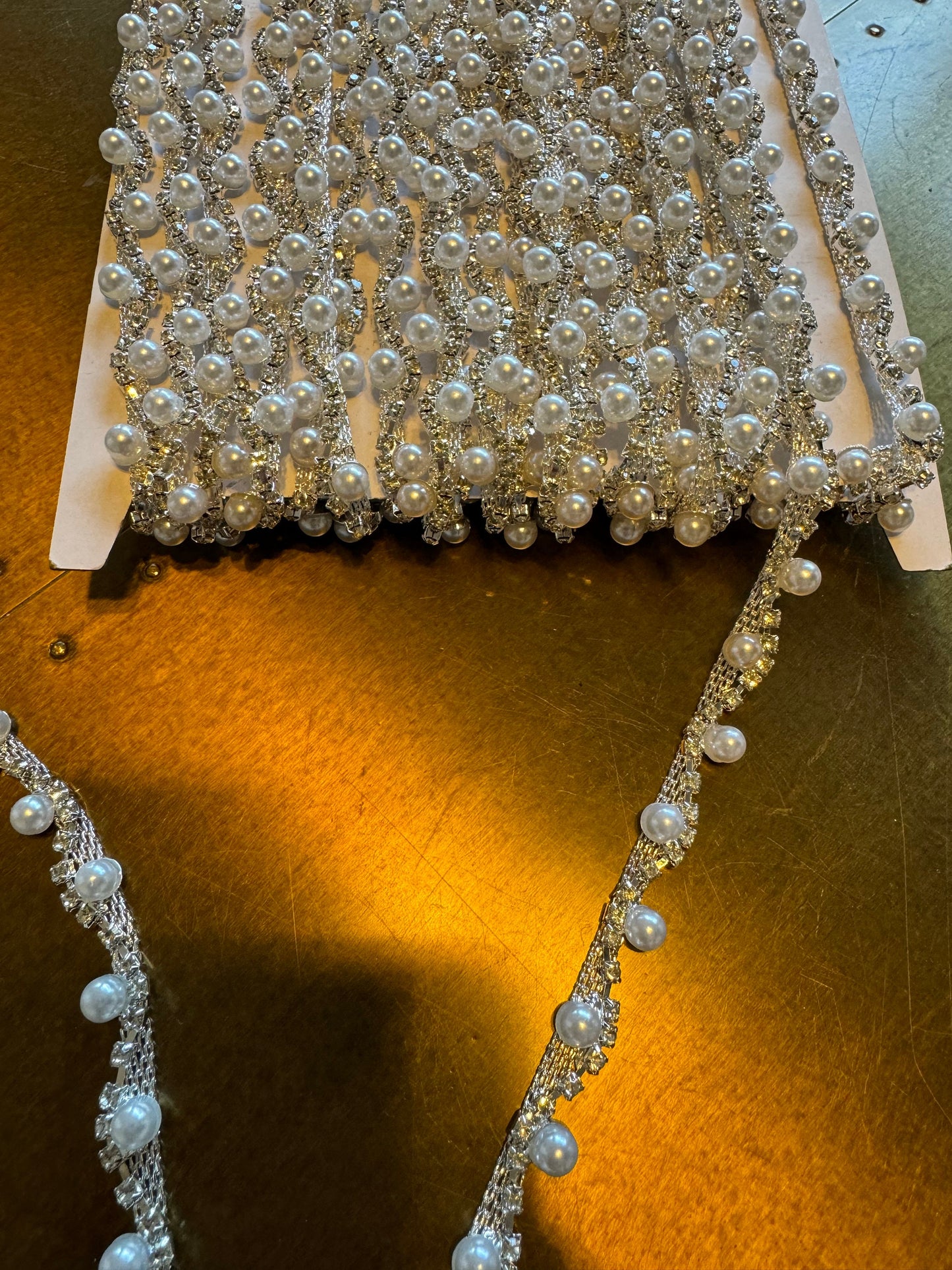 Rhinestone Pearl Wavy Chain Trim, Bridal Dress Applique