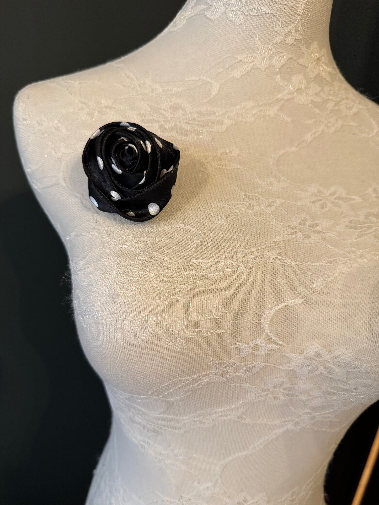 Spotted Rose Corsage, Pin on, Vintage Look, 4 Colours, Elegant Corsage, Layered Petals, 2024 Fashion, 2” Wide, FAN Design