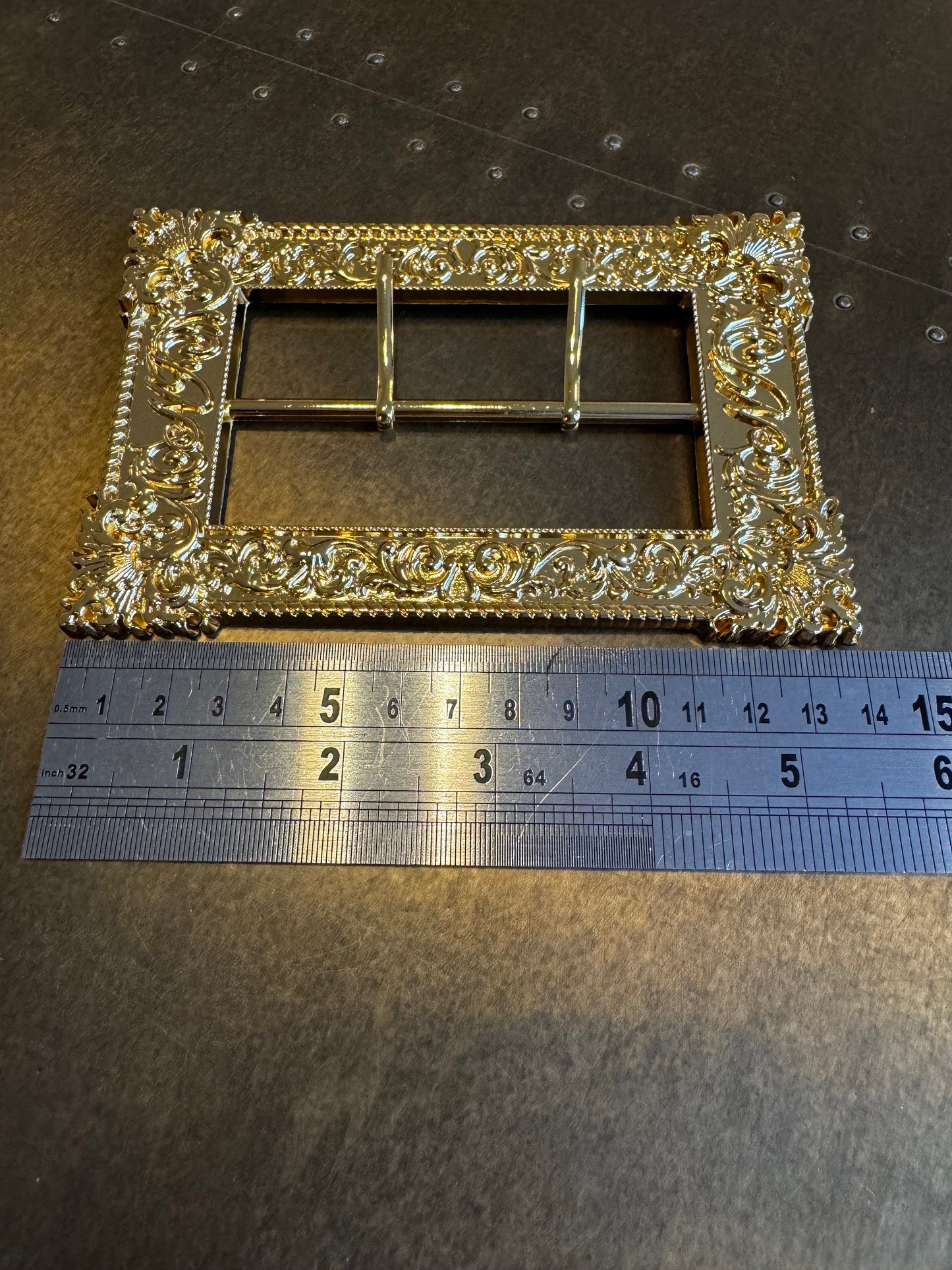 Exquisite Gold Buckle, Oversized Metal Gold Buckle, 3” Middle Bar, 14cm x 9cm size, Large, Belt Buckle, Prongs, Costumes, Couture, Elegant
