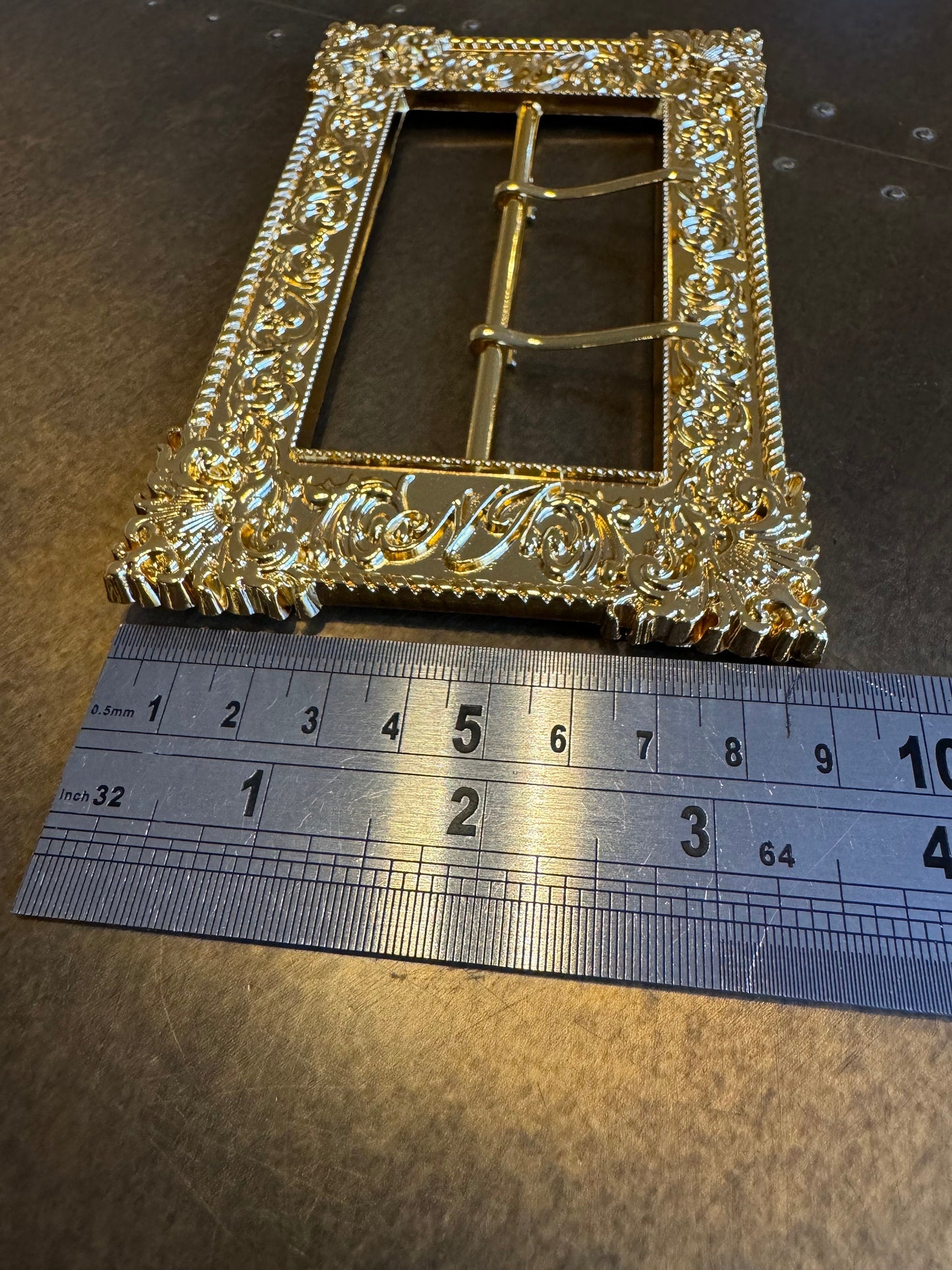 Exquisite Gold Buckle, Oversized Metal Gold Buckle, 3” Middle Bar, 14cm x 9cm size, Large, Belt Buckle, Prongs, Costumes, Couture, Elegant