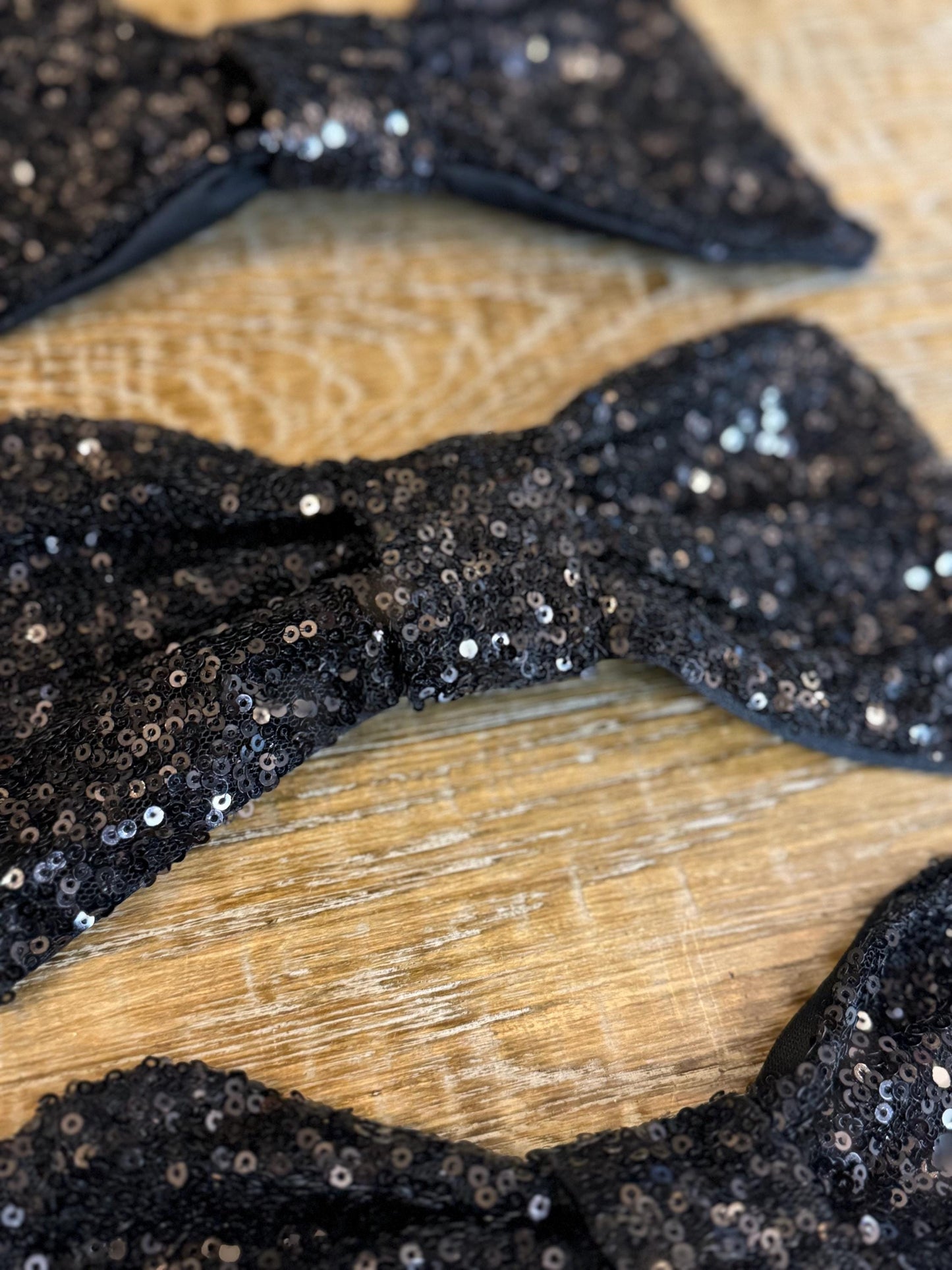 Large Sequins Bow, 8” x 5”, Sequin Fabric Pin on Bow, Clothing, Dress, Hat, FAN Design, Handmade in UK, Black, Bow Corsage