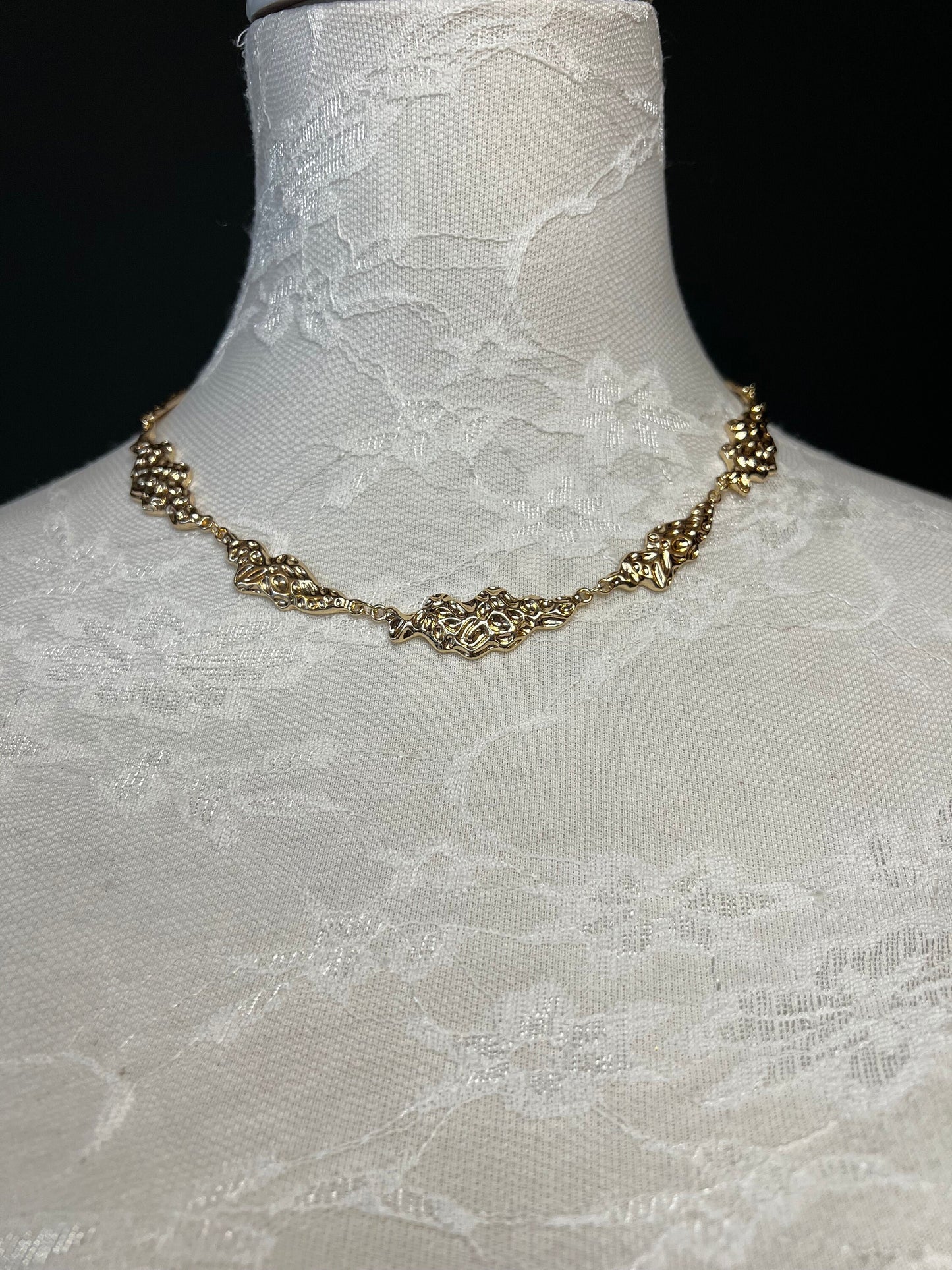 Gold Hammered Necklace FAN Accessory