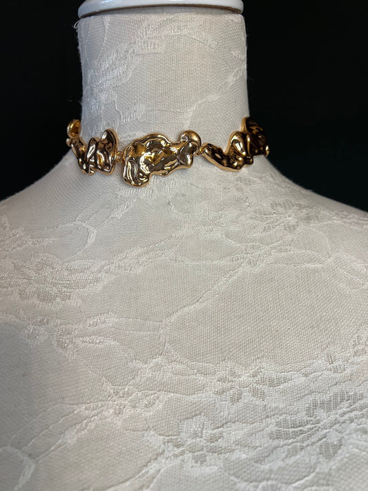 Gold Hammered Necklace FAN Accessory, Hammered Necklace, Gift, Fashion Necklace