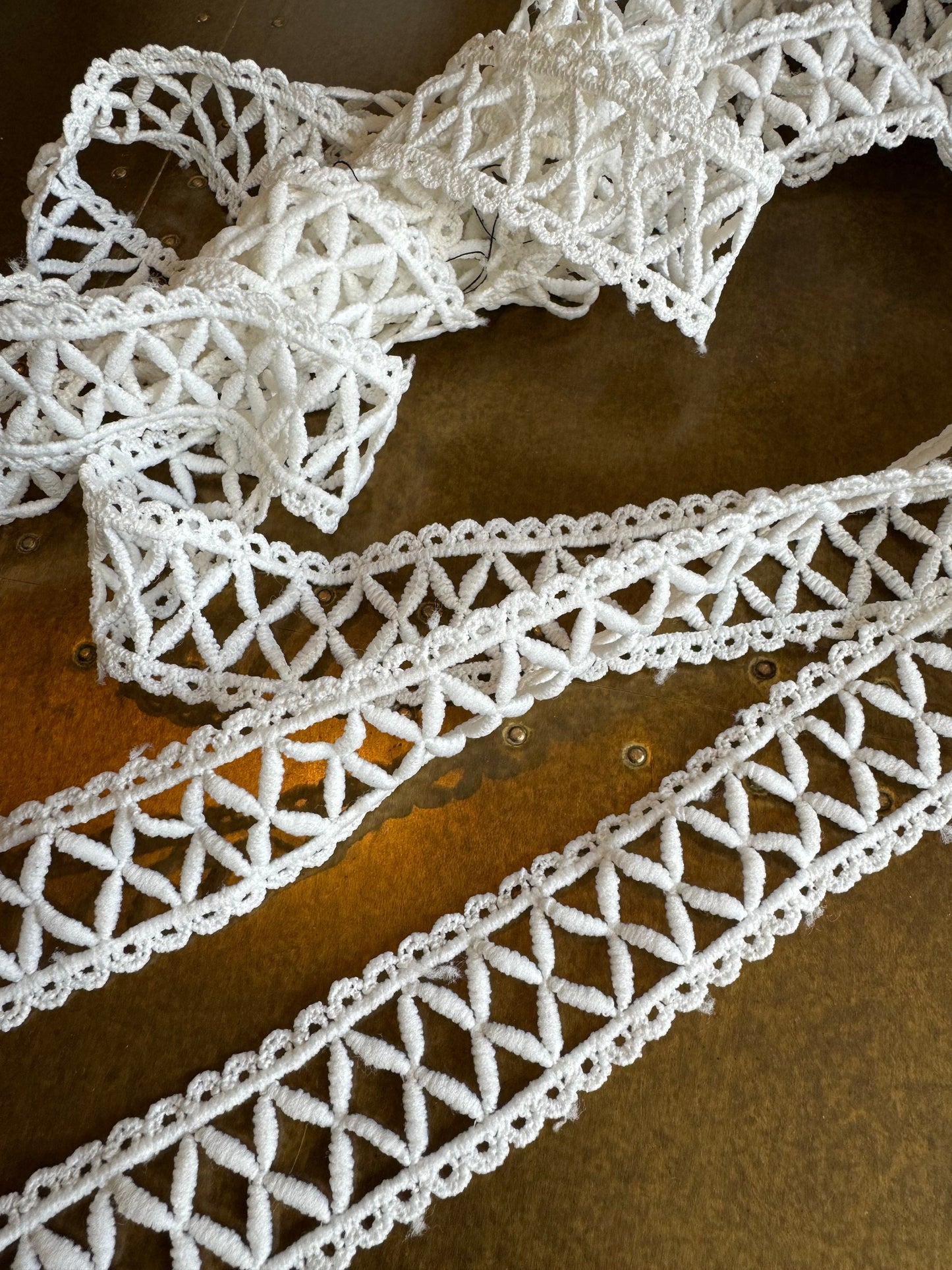 1 1/4” Wide Lace Trim, Ivory Lace, Soft Lace, 32mm Wide, Quality Lace, Dresses, Clothing, Craft Lace, Tops, Dress, Criss Cross Pattern Lace