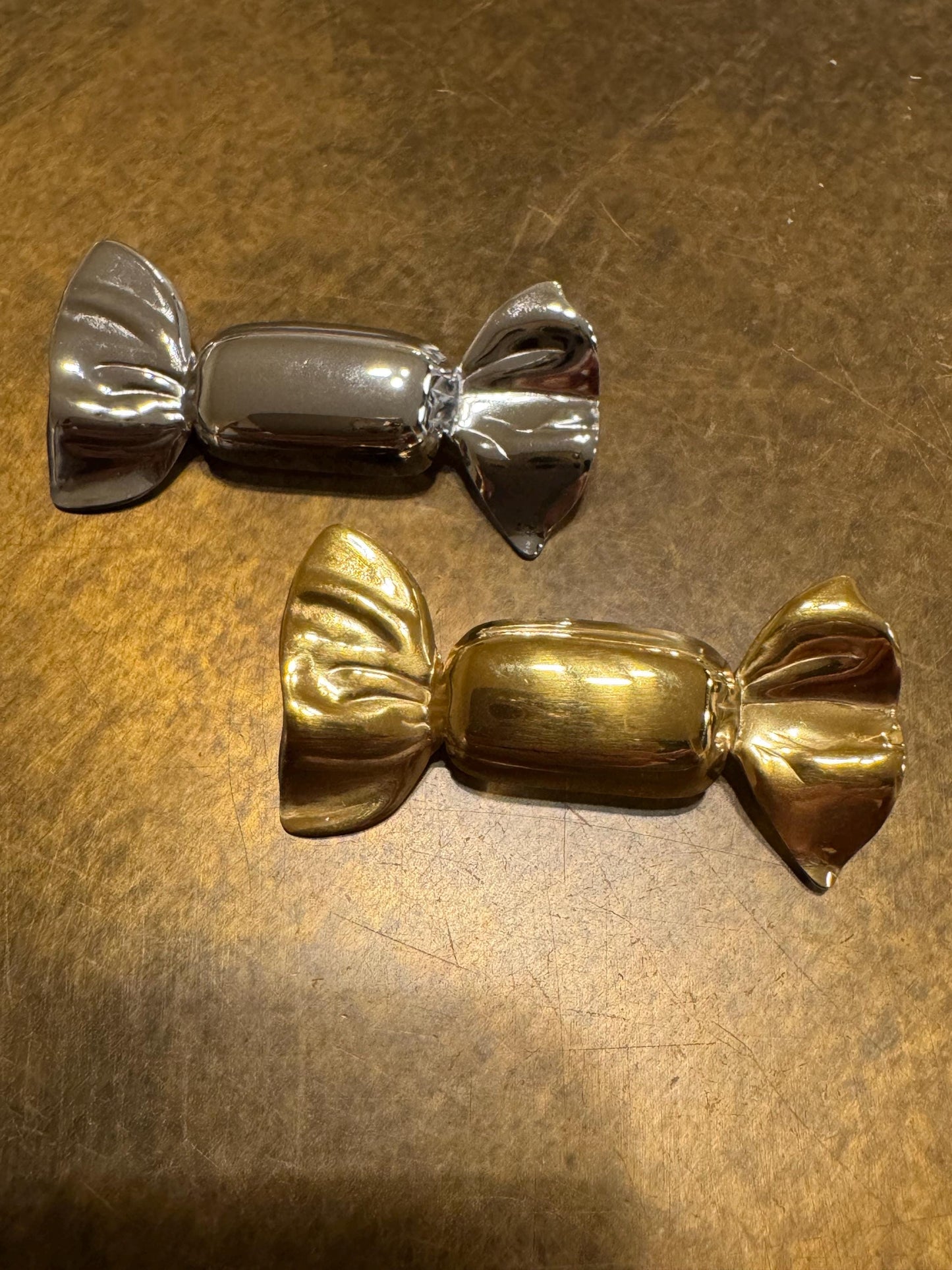 Metal Sweet Brooch, Brooch, Pin on, Solid Metal, Accessory, 2”, Unusual, Gift, FAN Design, Brooches, Festival, Gift, Gold, Silver
