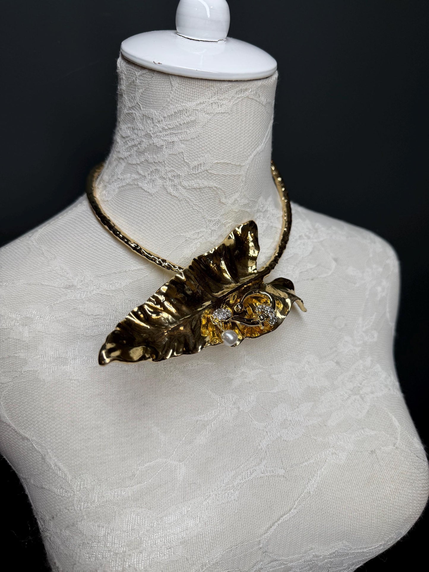 Handmade Gold Leaf Choker Necklace, Bridal Jewelry
