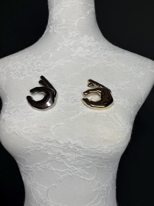 3” Brooch, Solid Metal Hand Brooch, Fashionable Brooch, Unique, 7cm x 5.5cm Brooch, Pin on Brooch, Brooch, High Quality Metal, Silver, Gold