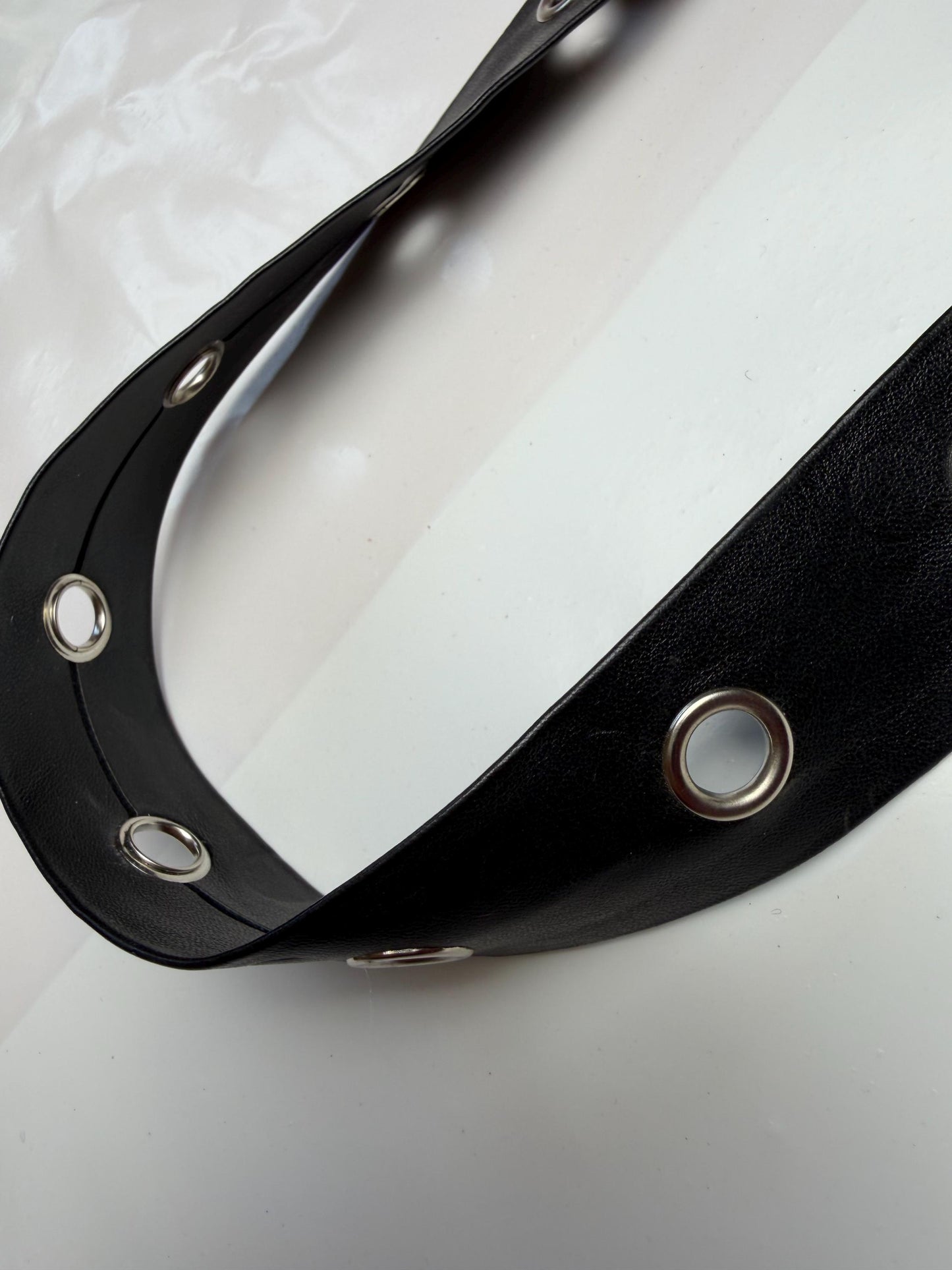 3cm Wide Faux Leather Eyelet tape, 1.2cm Eyelets, Sewing, Crafts, Bags, Clothing