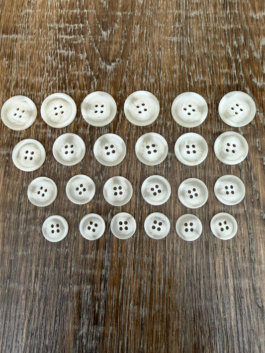 6 pcs Buttons, Cream Polyester Mock Horn Design Buttons, 4 Sizes