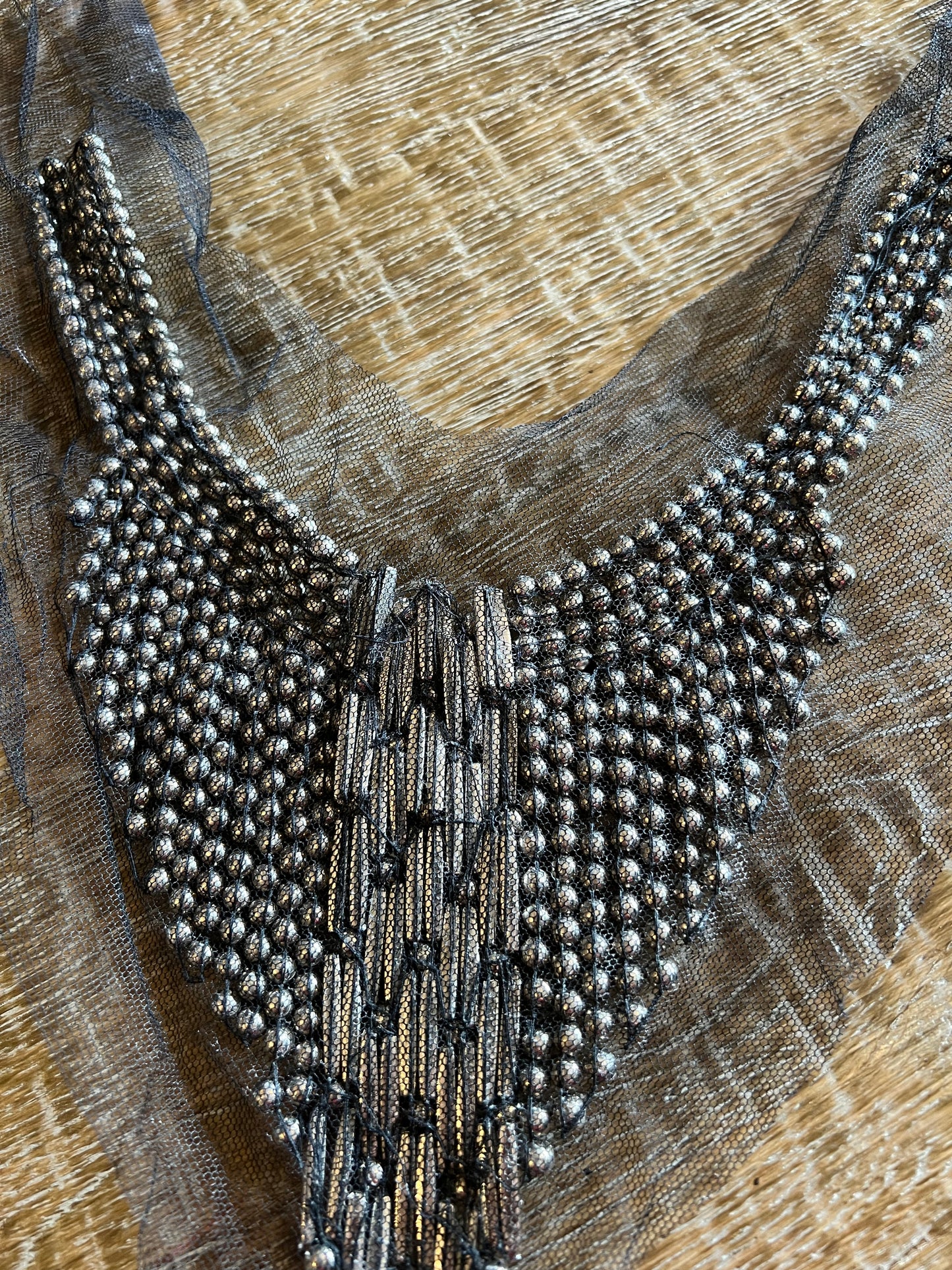 Metal Beaded Neck Trim