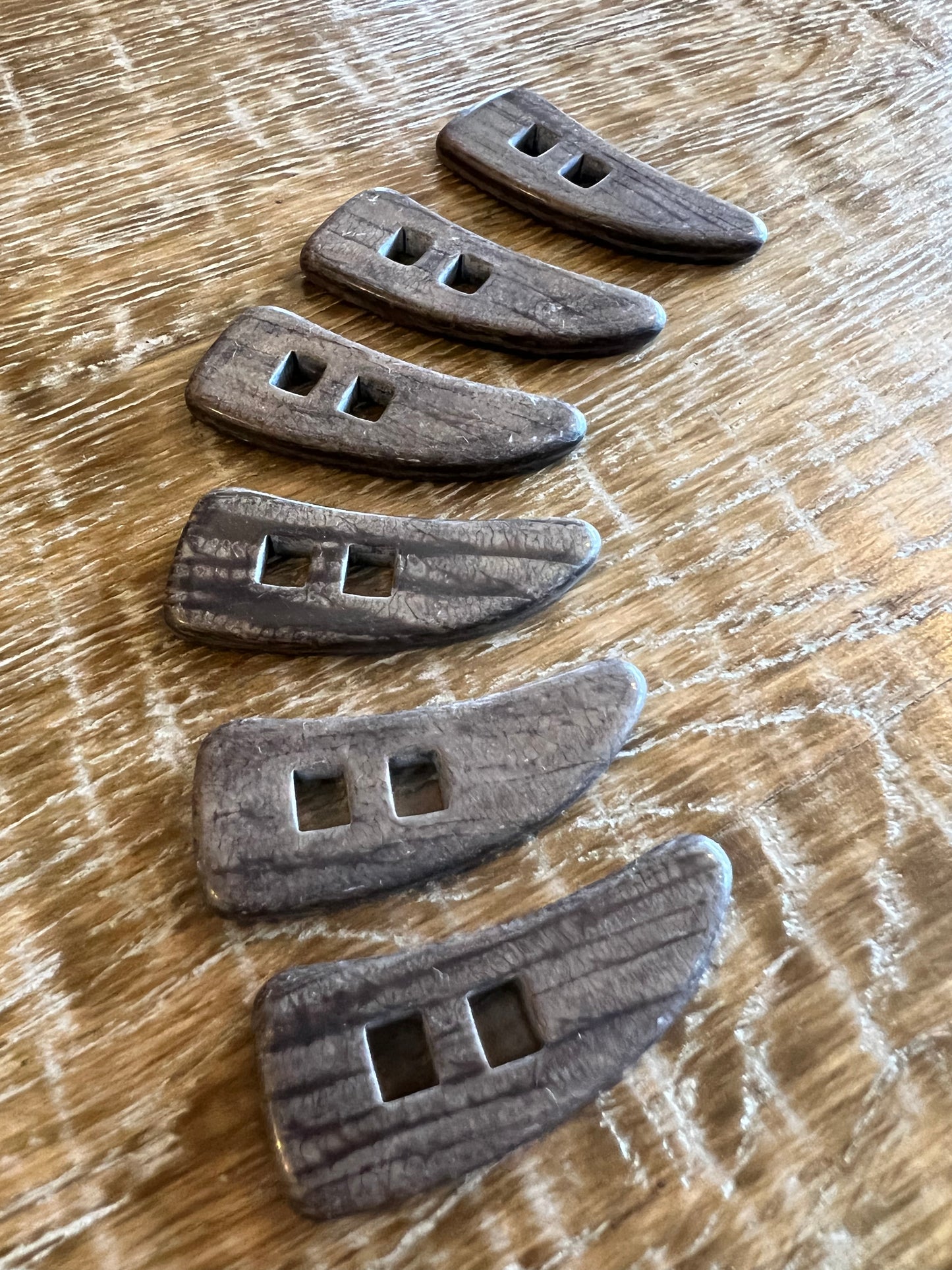 Flat Imitation Horn Two Hole Toggle