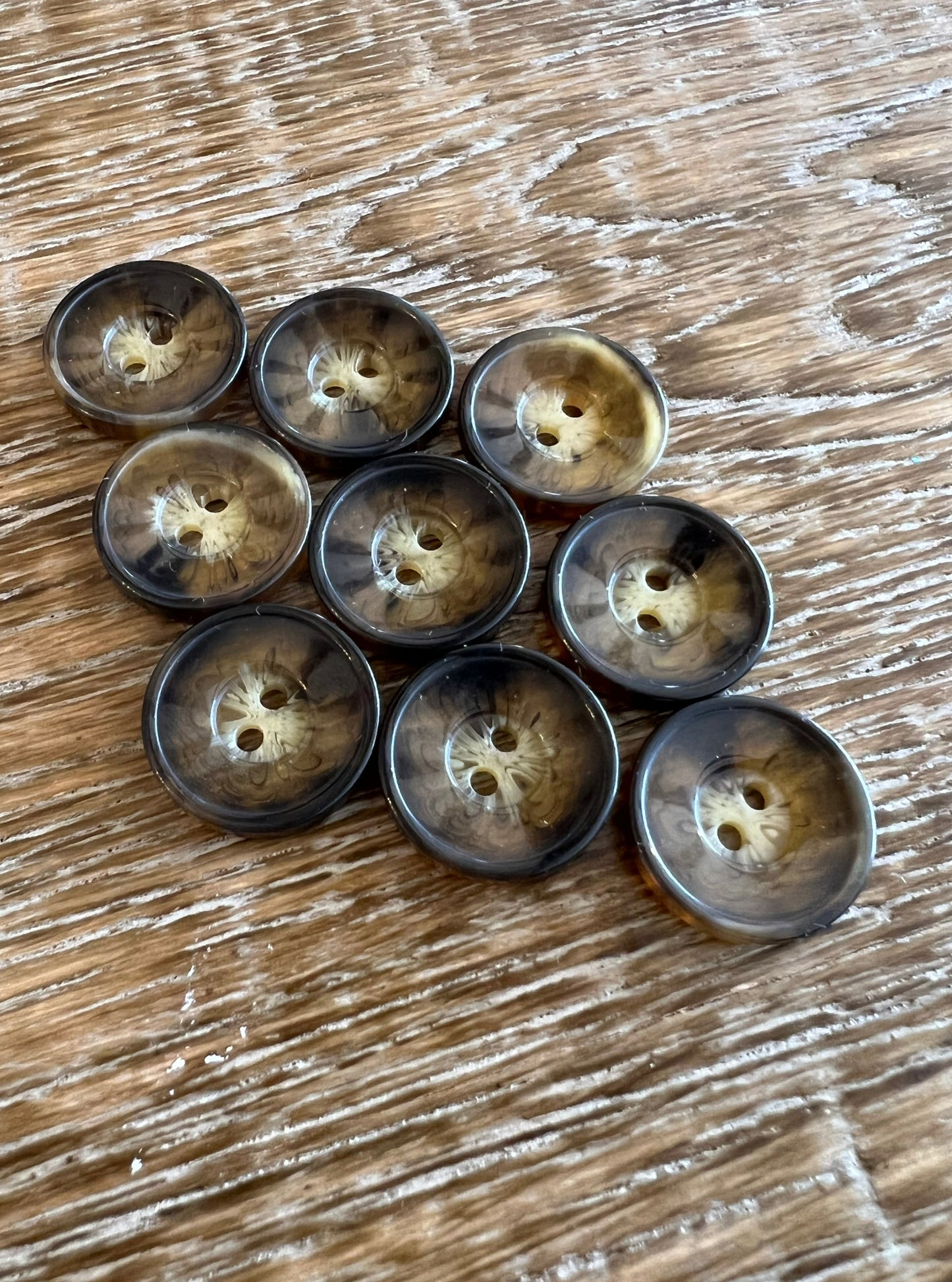 19mm Translucent Tortoise Effect Gloss Button (30L)