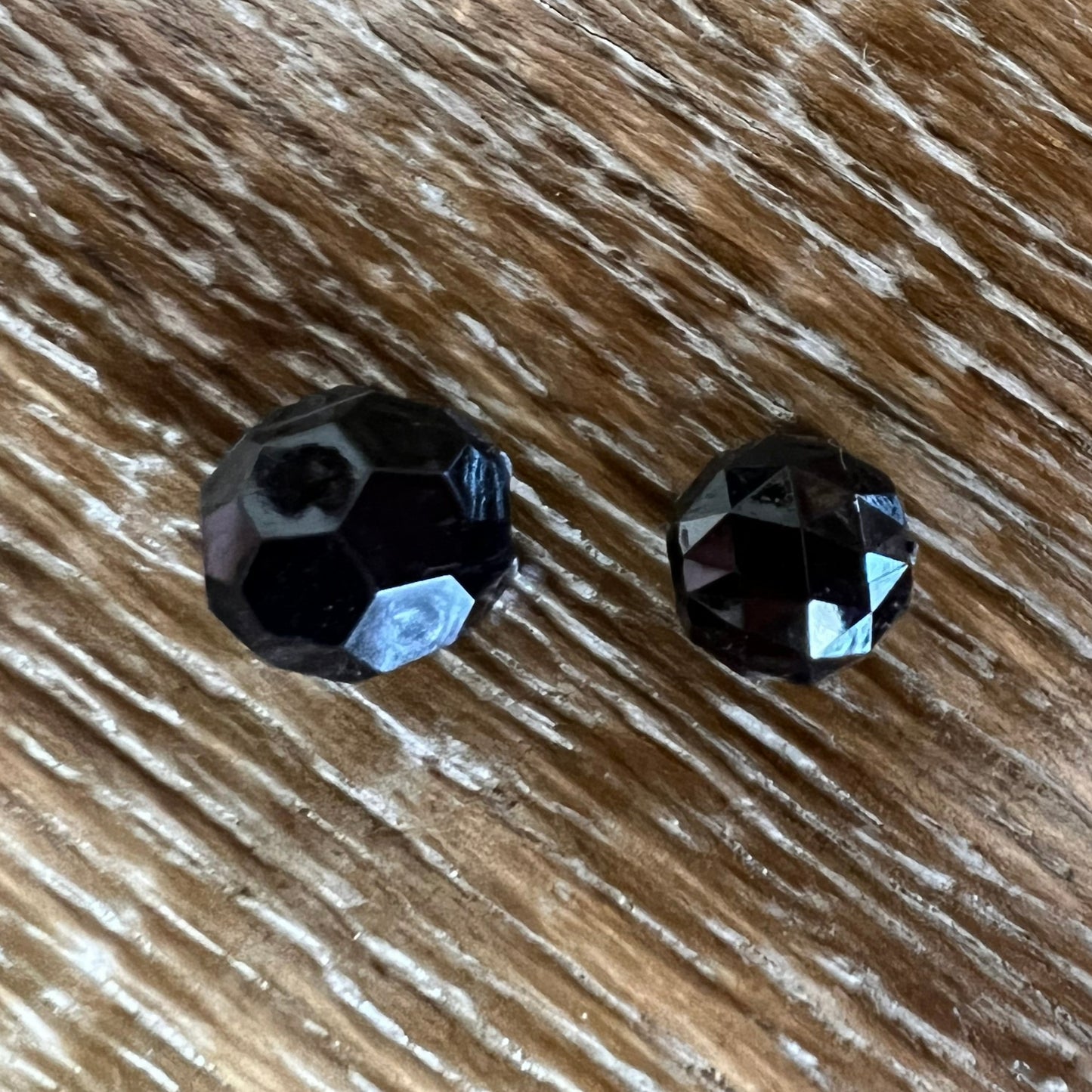Black Faceted Bead
