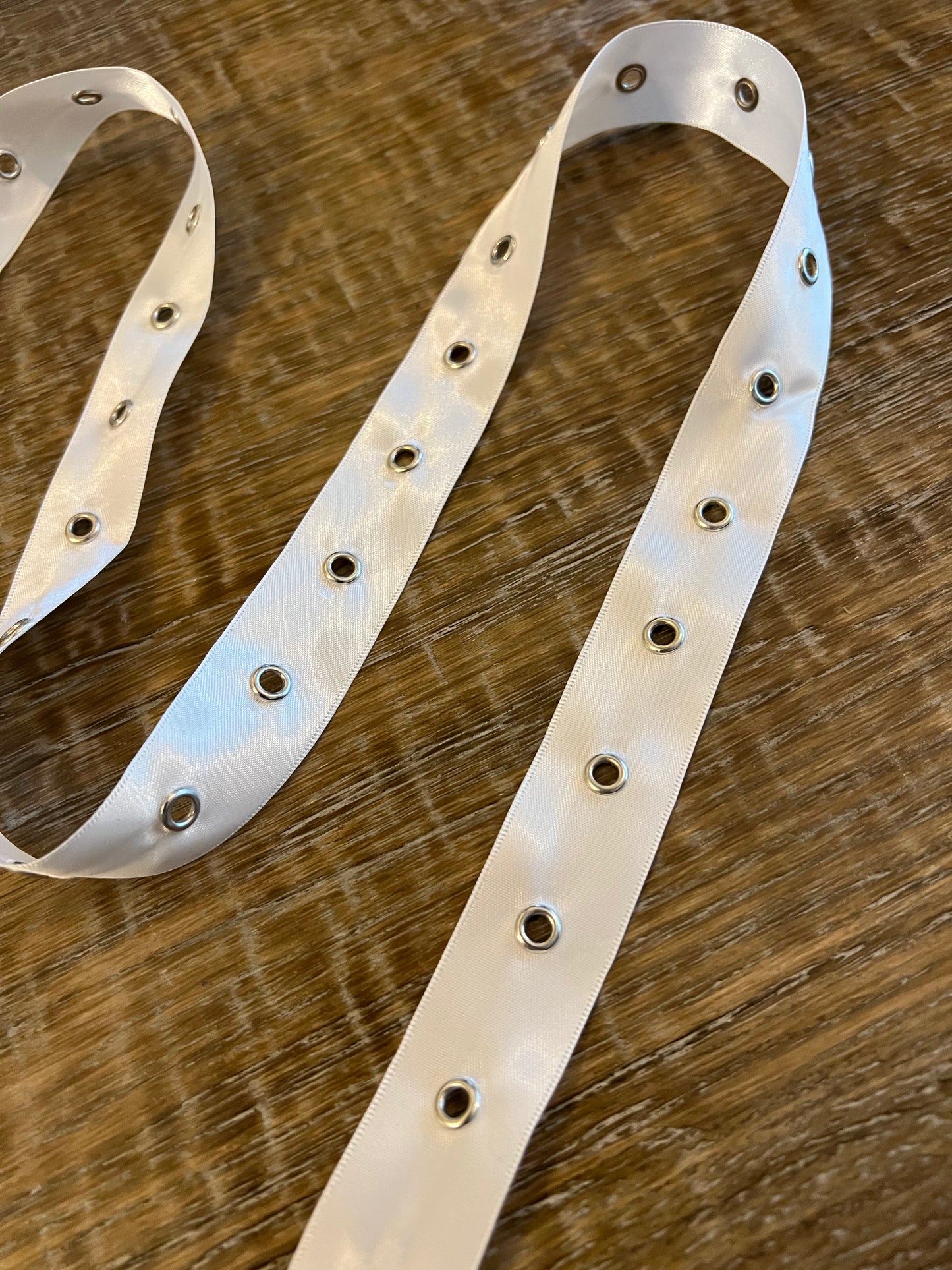 2cm Satin Eyelet Tape