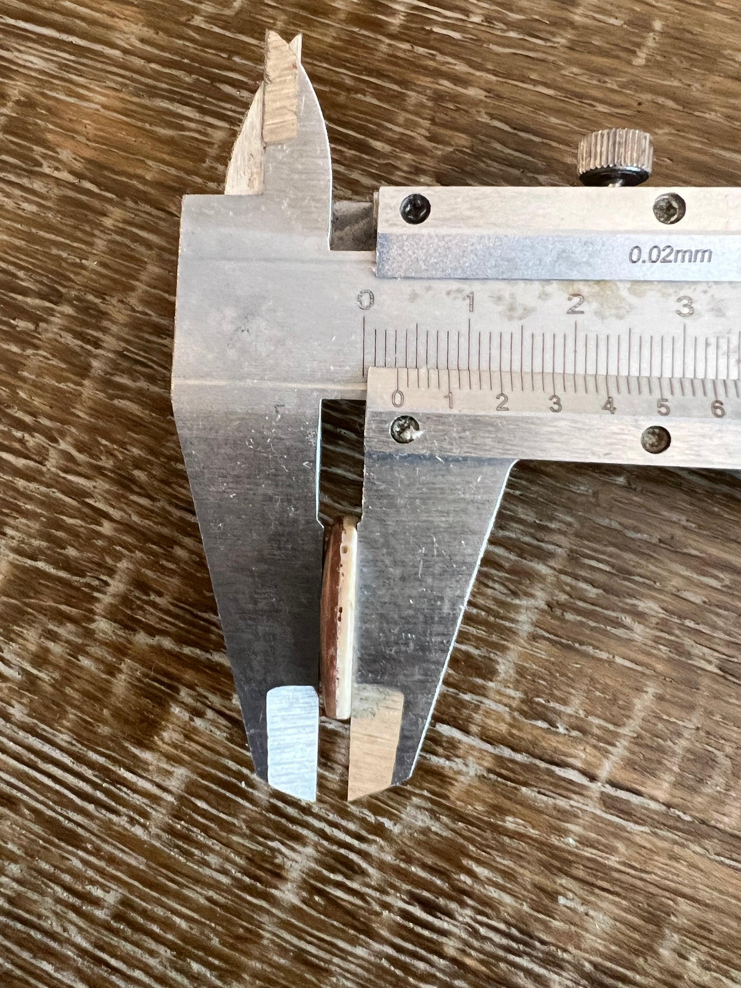 20mm Stone Effect Button 34L