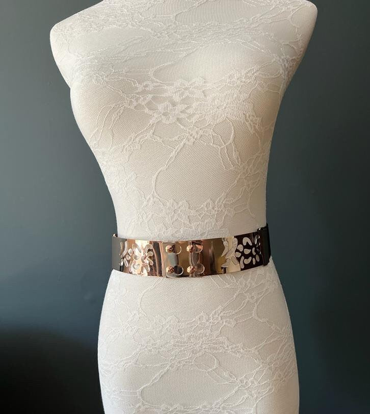 Gold Metal Cutout Belt, Elegant Elastic Fashion Accessory (UK 8-16)