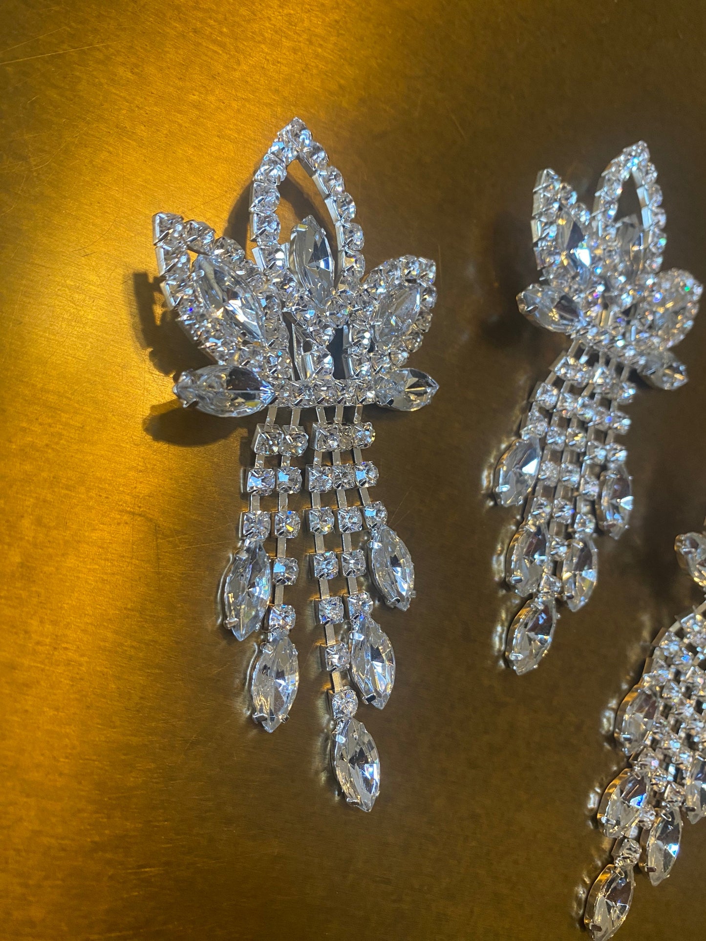 Rhinestone Diamanté Brooch, silver brooch, pin on brooch, High quality Jewel Brooch