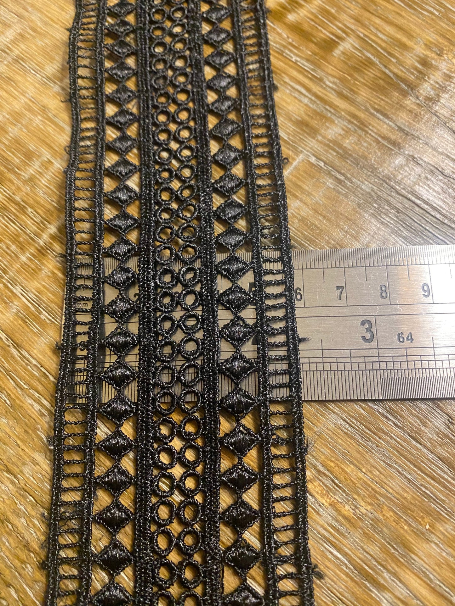 Delicate Black Lace Trim, Unique Pattern (5.8cm Wide)