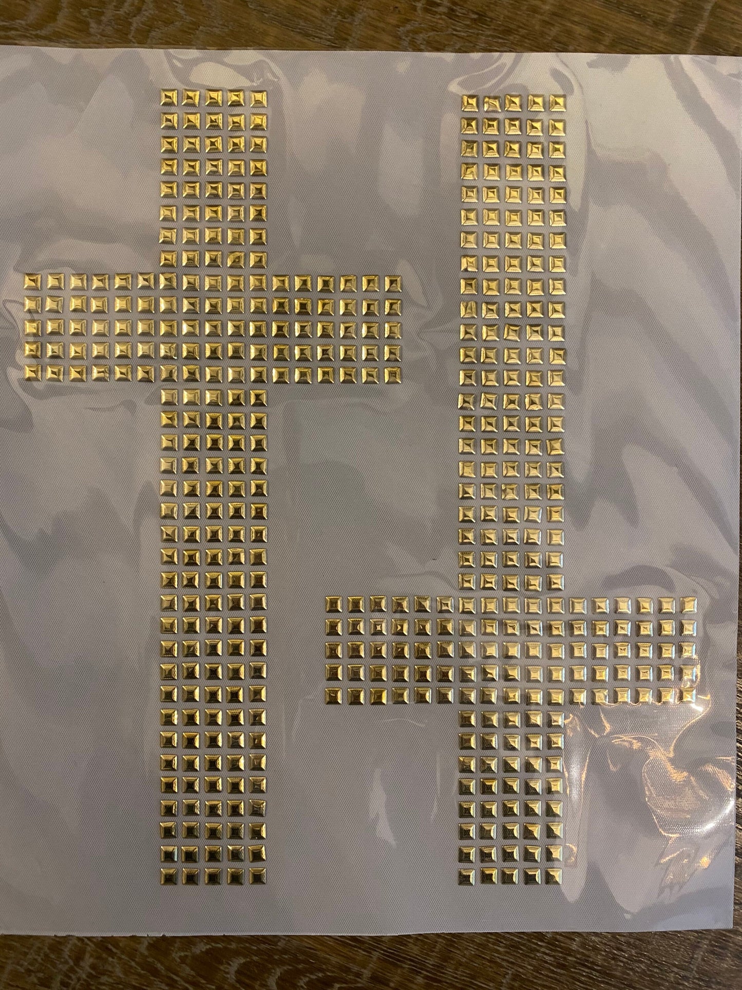 2pcs Stud Hotfix. Iron on Studdes Motif, Gold Cross, 34cmx16cm, T-Shirts, Tops, Jumpers