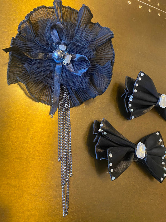 Brooch, pin on brooch, pin on bow, courage pin on, black