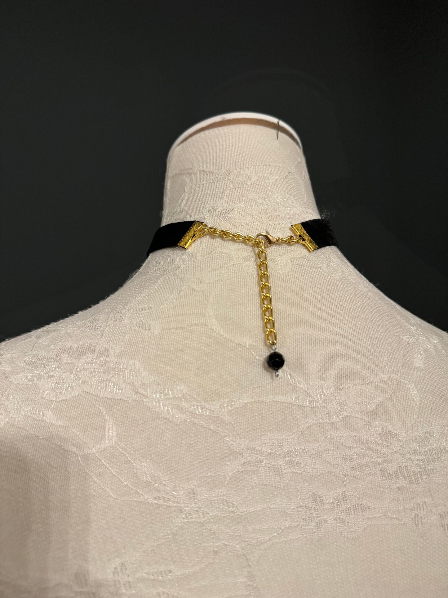 Velvet Black Choker, Black Choker Necklace, Black ribbon choker, Wine, Royal Blue, White, Red, 5 Colours, Classic Choker