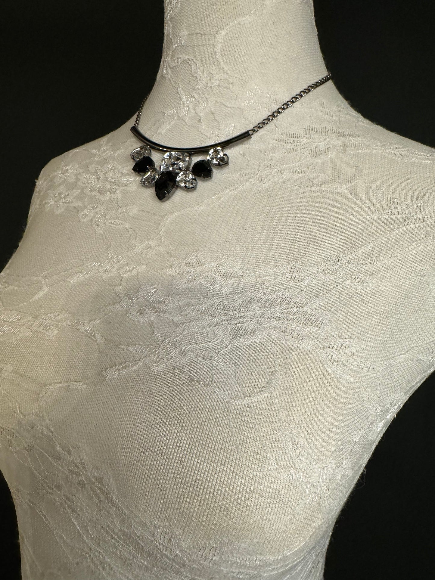 Gunmetal Choker Necklace, Black and Silver Jewels, Elegant Chain