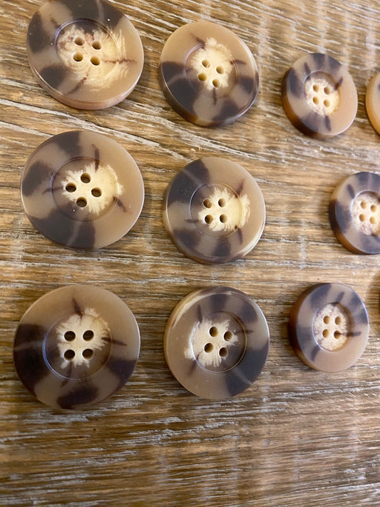 Warm Tone Mock Horn 4-Hole Buttons, 7 sizes