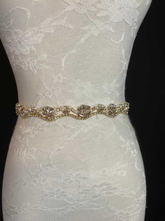 Wedding Belt, Bridal Belt, Sash Belt, Crystal and Pearl Rhinestone, Ivory Ribbon, Gold detail