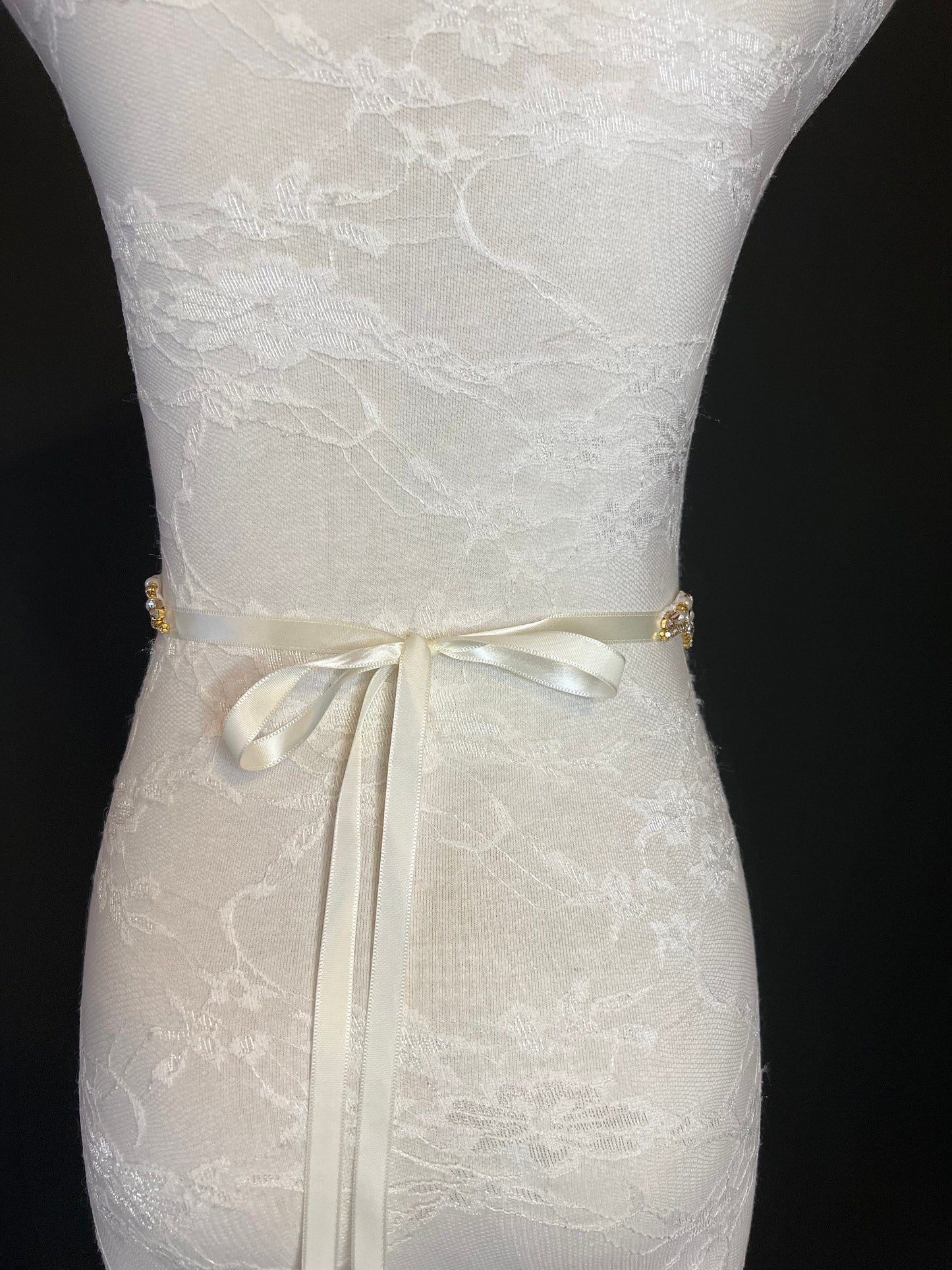Wedding Belt, Bridal Belt, Sash Belt, Crystal and Pearl Rhinestone, Ivory Ribbon, Gold detail