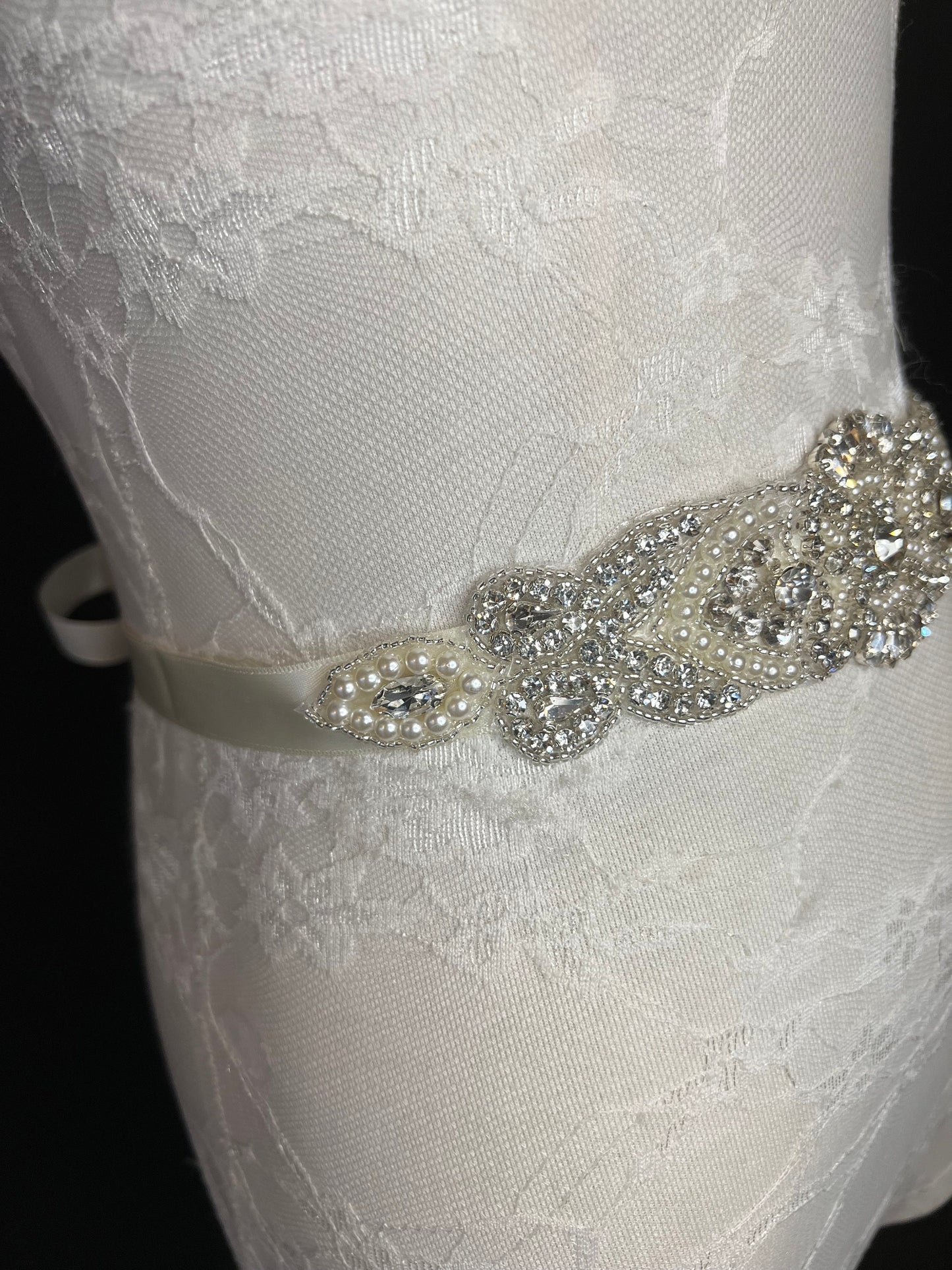Wedding Belt, Bridal Belt, Sash Belt, Crystal Rhinestone, Ivory Ribbon