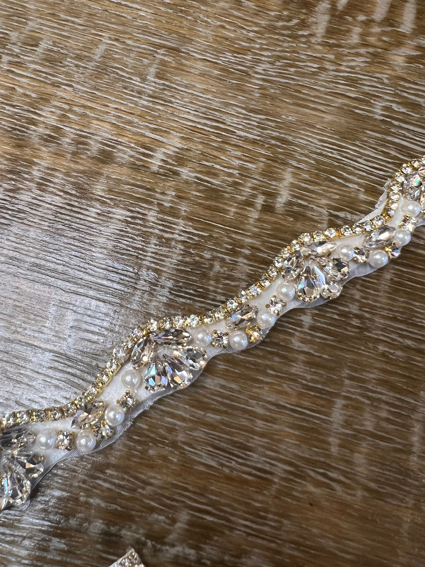 Wedding Belt, Bridal Belt, Sash Belt, Crystal and Pearl Rhinestone, Ivory Ribbon, Gold detail
