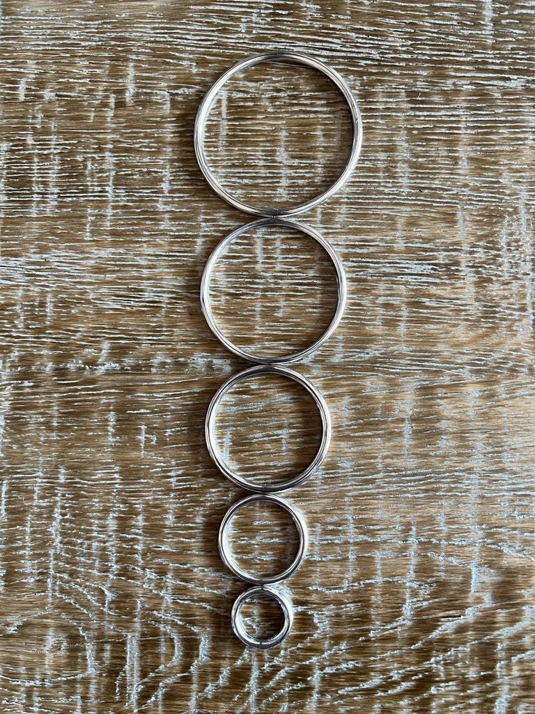 Solid Metal Hoop Rings, Gold and Silver, OEKO-TEX Certified, 5 sizes