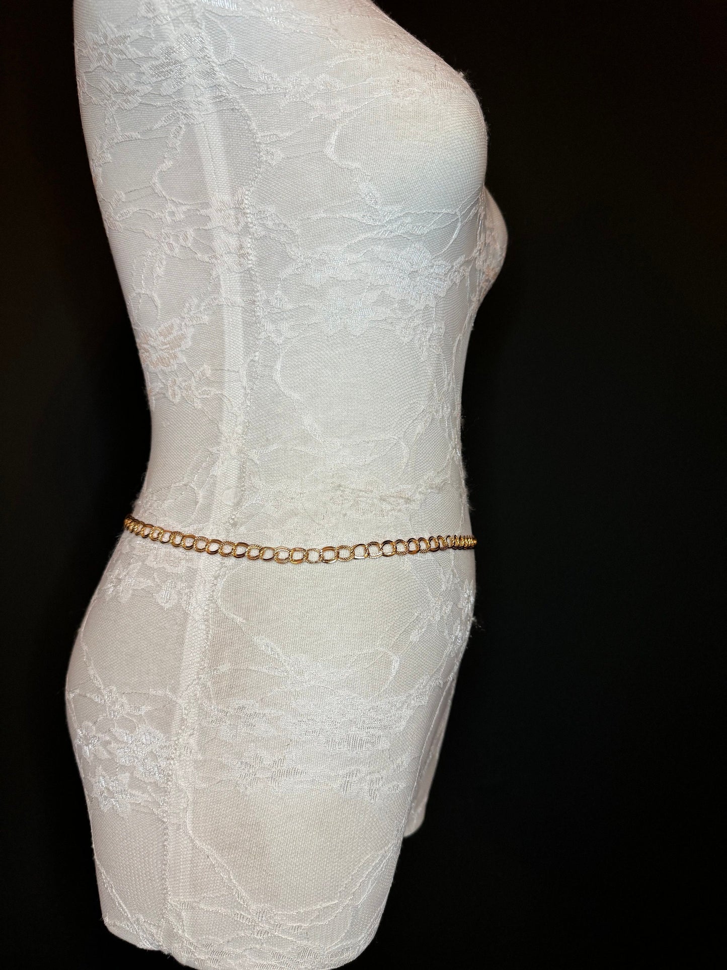 X-long Textured Chain Belt, Gold, Metal Chain Belt, Teen Sizes, Size 18”-60”, Fan Design, Fan Collection, Gold, Metal, Fashion Accessory