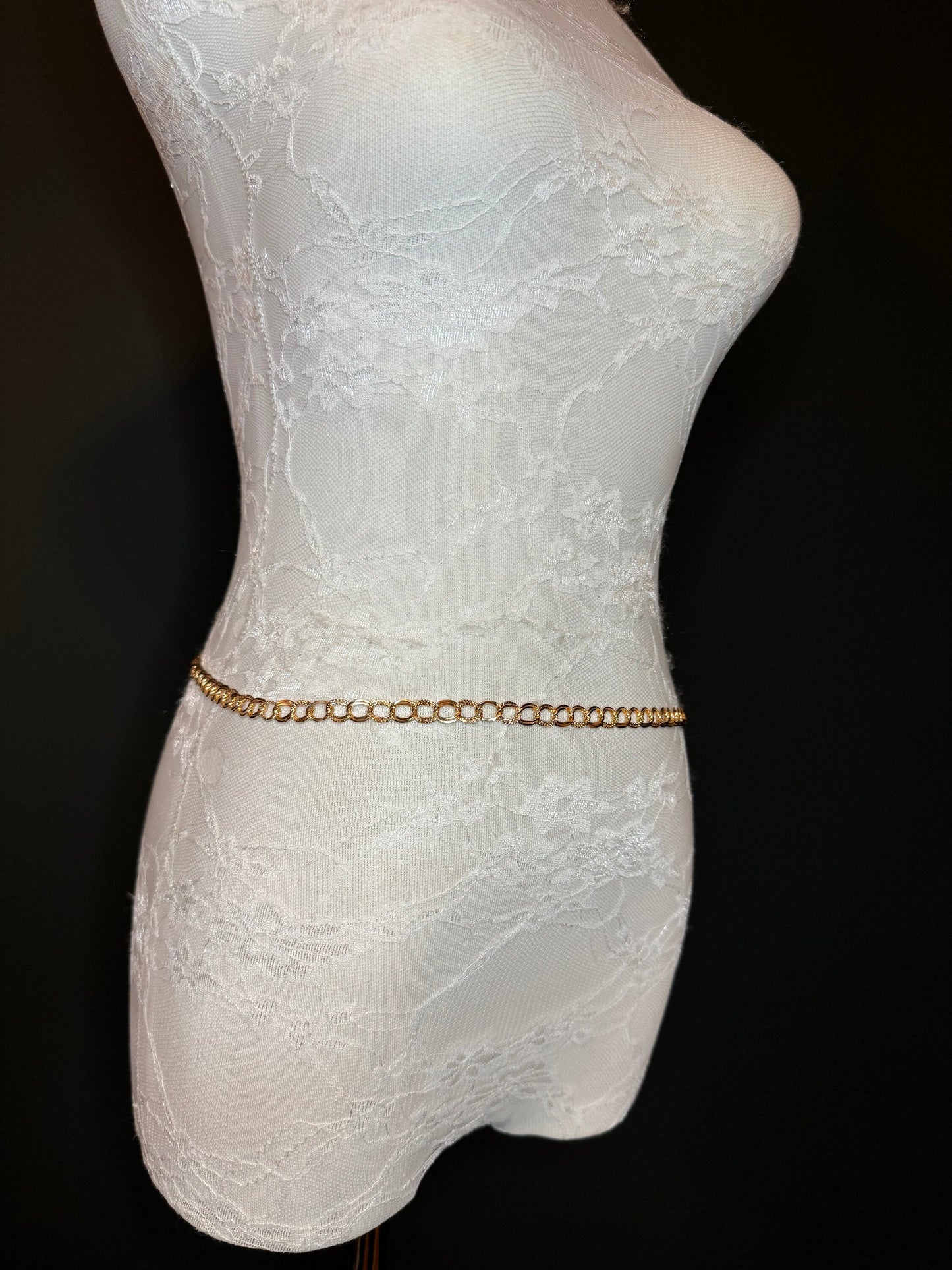 X-long Textured Chain Belt, Gold, Metal Chain Belt, Teen Sizes, Size 18”-60”, Fan Design, Fan Collection, Gold, Metal, Fashion Accessory