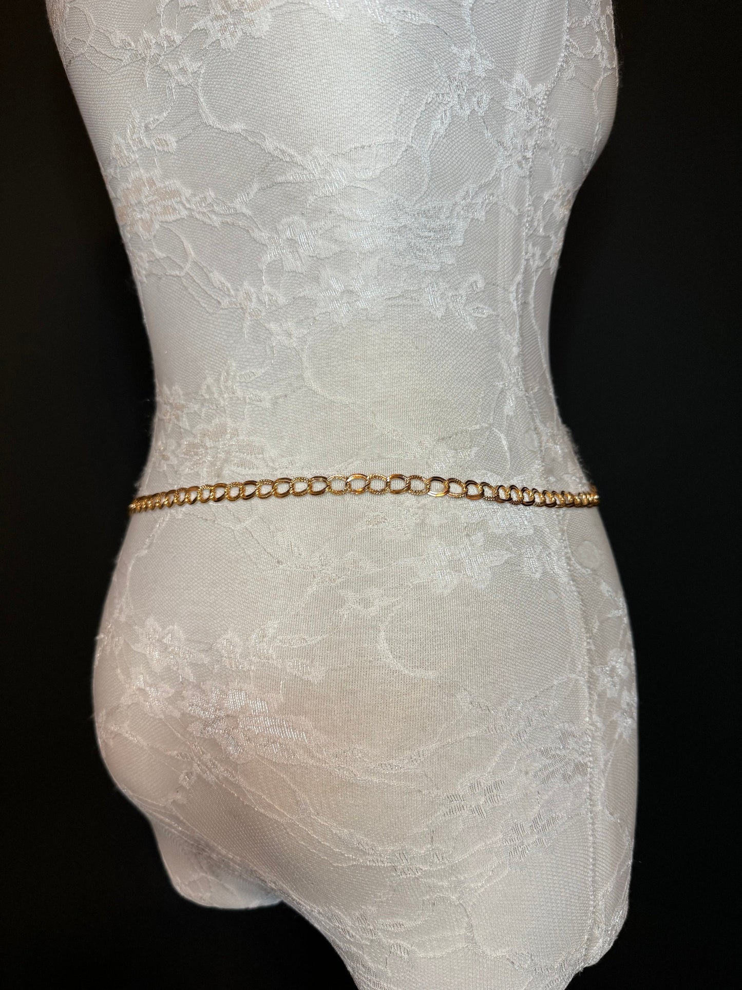 X-long Textured Chain Belt, Gold, Metal Chain Belt, Teen Sizes, Size 18”-60”, Fan Design, Fan Collection, Gold, Metal, Fashion Accessory