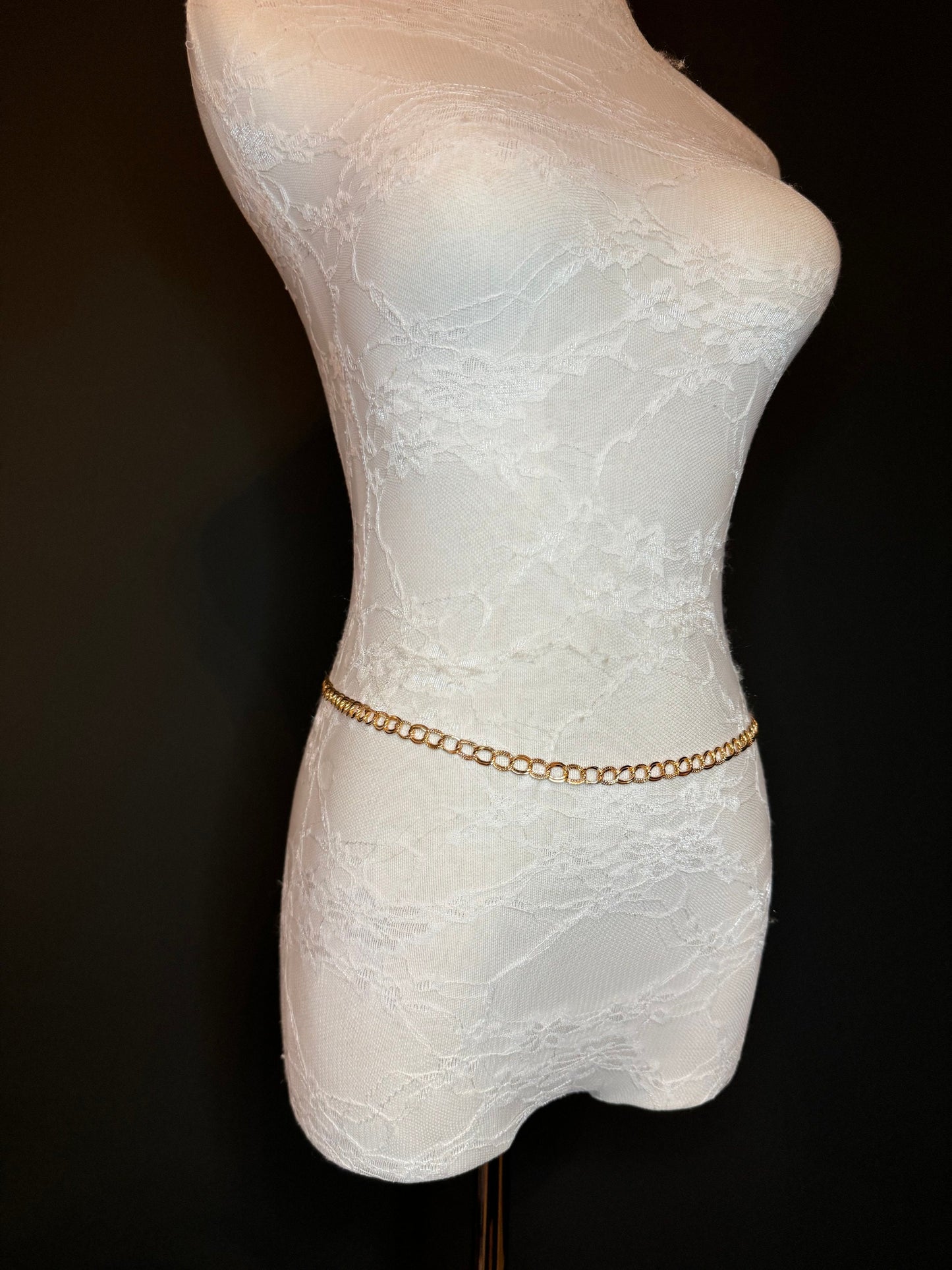 X-long Textured Chain Belt, Gold, Metal Chain Belt, Teen Sizes, Size 18”-60”, Fan Design, Fan Collection, Gold, Metal, Fashion Accessory