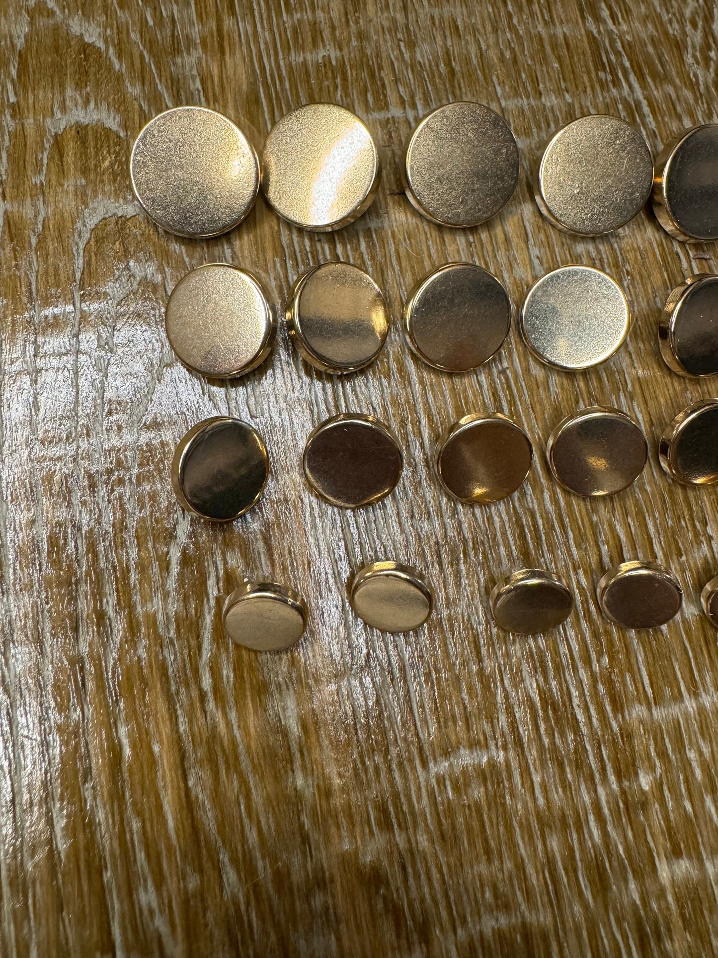 6pc, Gold Alloy Metal Buttons, 18L, 24L, 28L, 32L, 11.5mm, 15mm, 18mm, 21mm