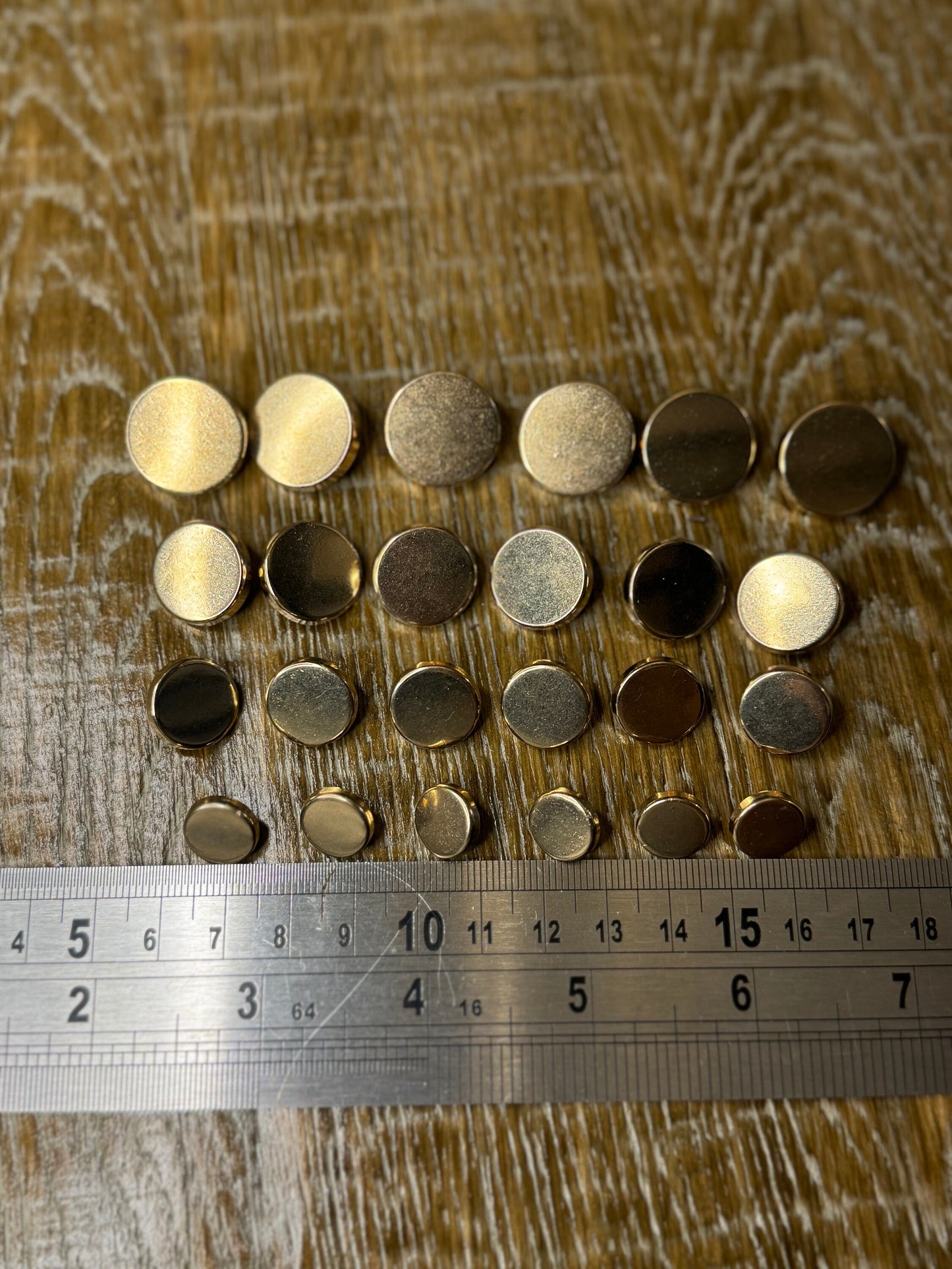 6pc, Gold Alloy Metal Buttons, 18L, 24L, 28L, 32L, 11.5mm, 15mm, 18mm, 21mm