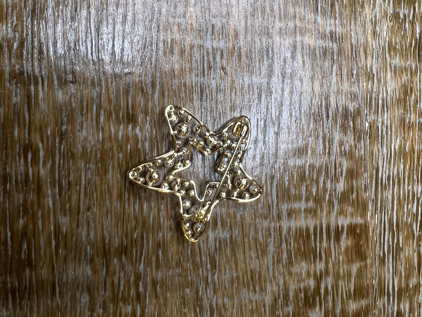 Starfish Pearl Brooch, 4cm, Gold, Pin on, Gift, Accessory, Brooch