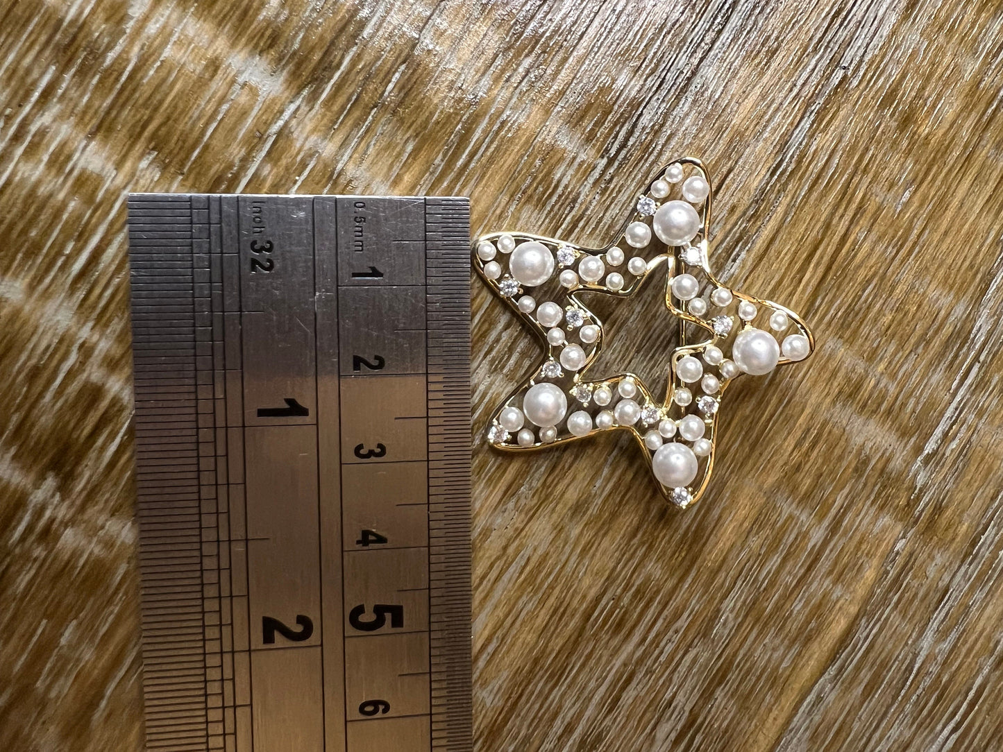 Starfish Pearl Brooch, 4cm, Gold, Pin on, Gift, Accessory, Brooch