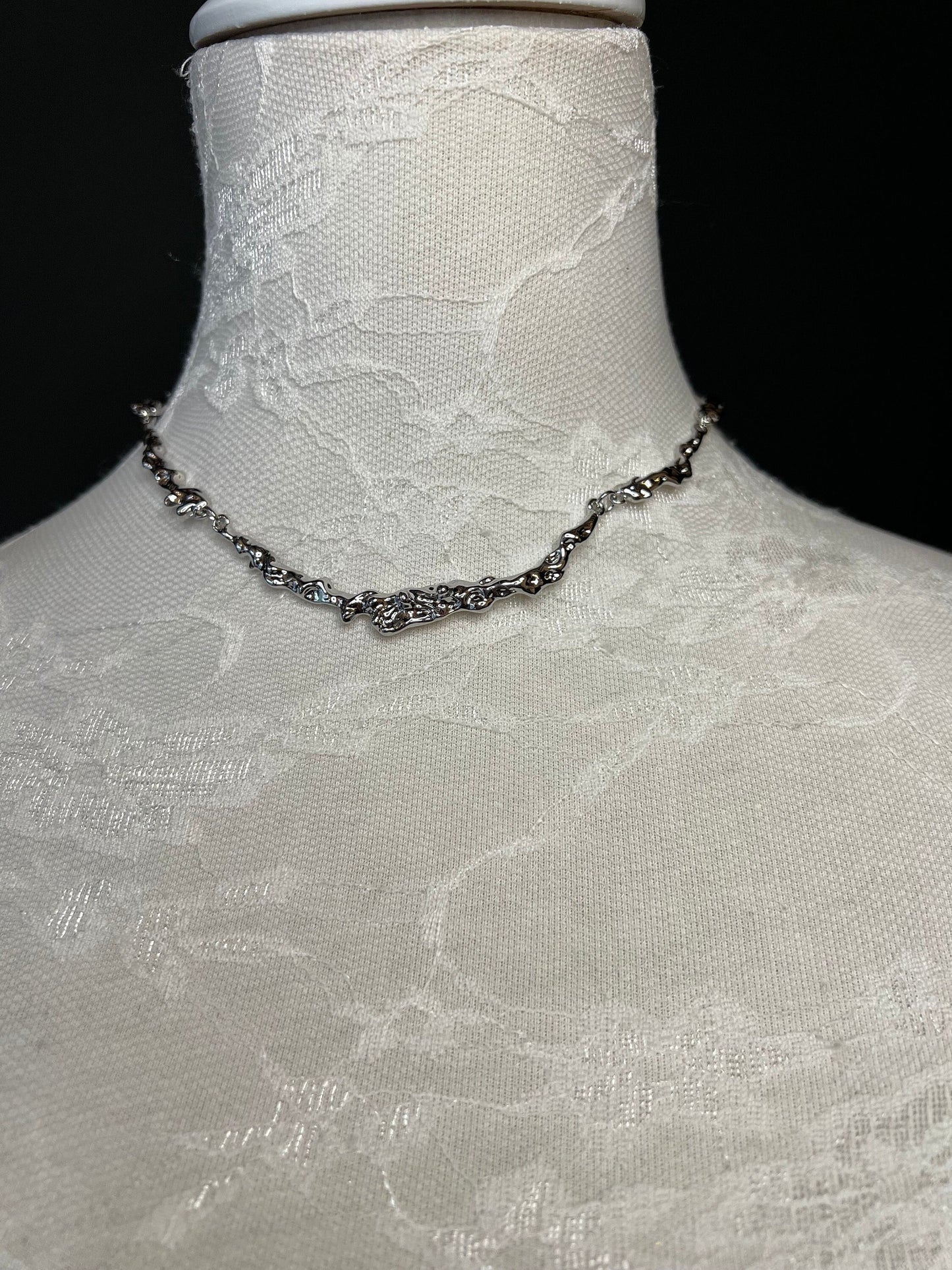 Silver Hammered Necklace, Fashion Necklace, Gift, Festival, Holiday, Elegant Necklace,FAN Accessory