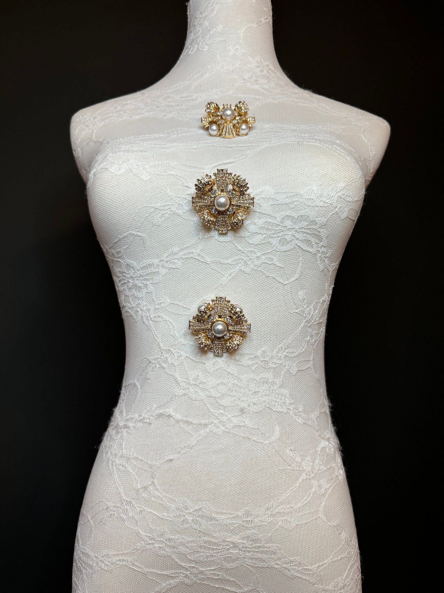 Brooch Rhinestone Crystal Brooch Jewel Brooch, Stunning Brooch, Wedding, Bridal, Sash, Pin on Brooch, Gold, Silver, Elegant, Dress, Blazer